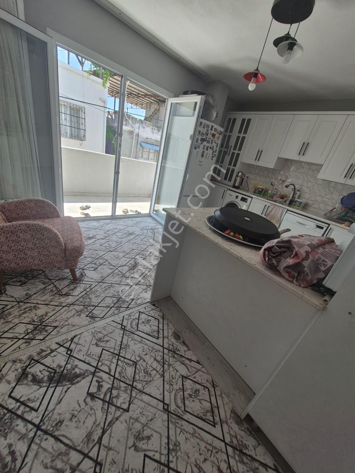 Yuregir Ulubatlida 2 Katli Mustakil 4 Yillik Satliktir - Görsel 12