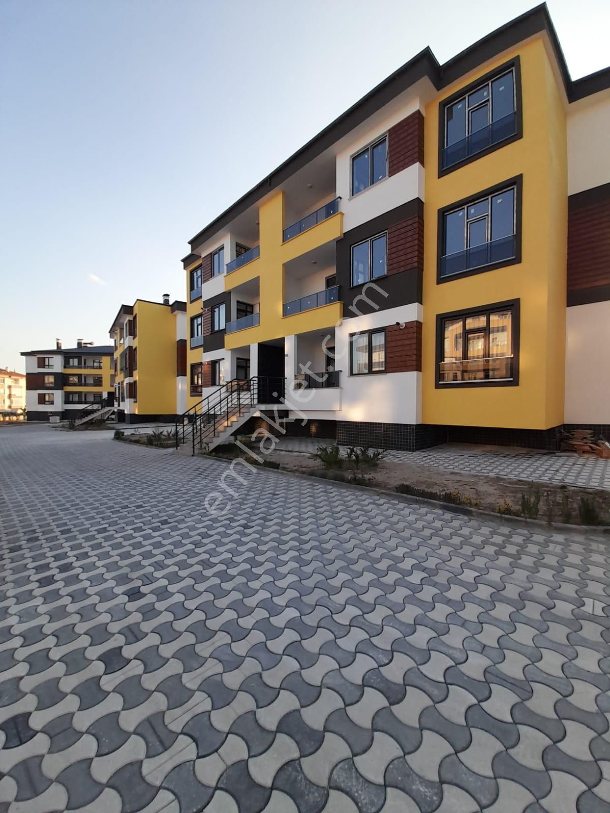 Kosava Mah’de Tramvay Hattı Yanı Satılık 2+1 Sıfır Lüks Daire - Görsel 3