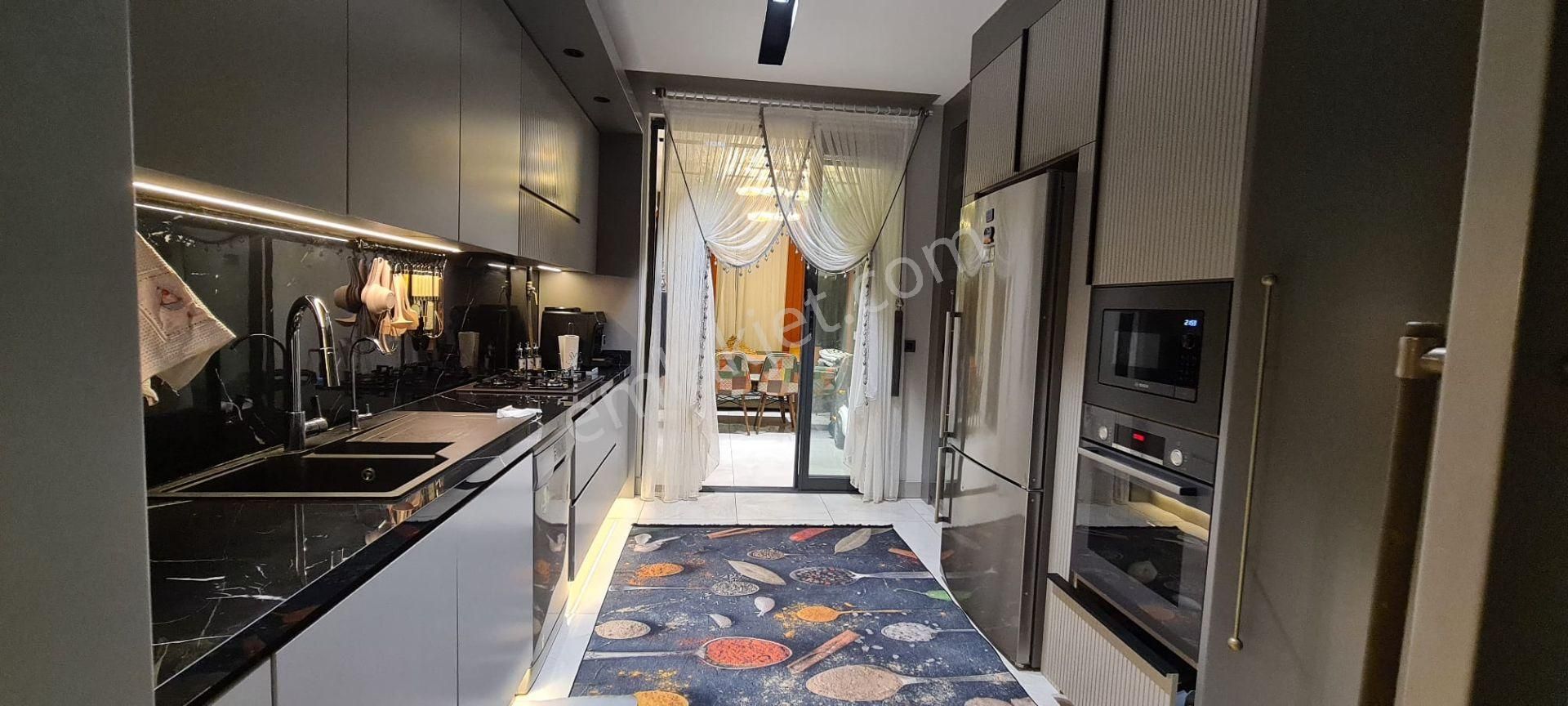 Hanedan Gyo'dan Güvenevlerde Modern, Yeni Ve Geniş 3,5+1 Daire - Görsel 8