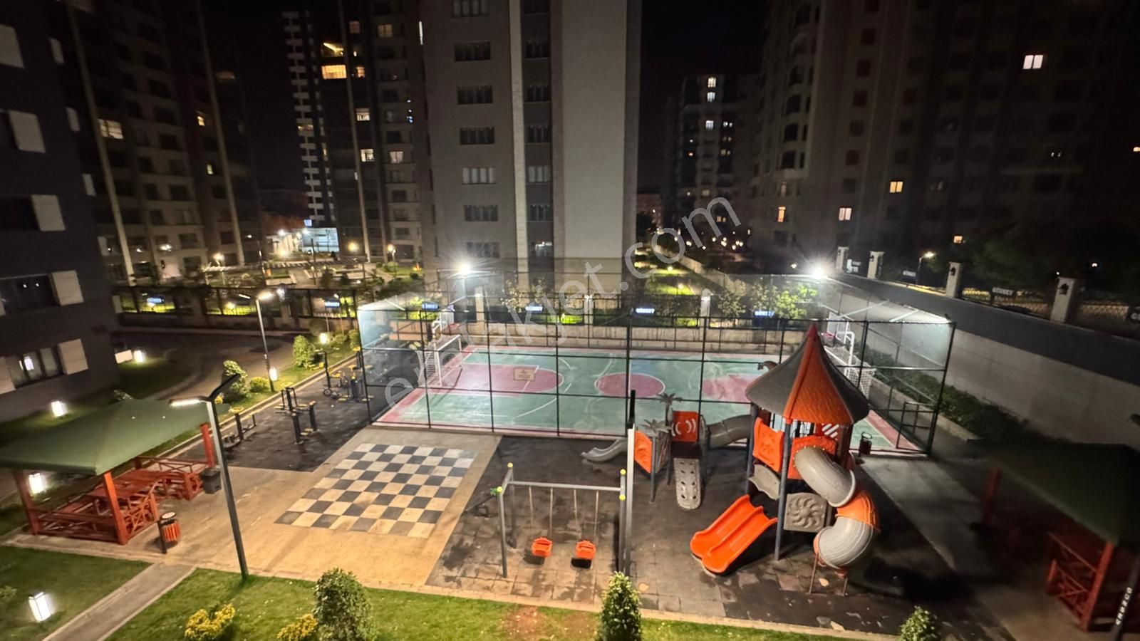 Hanedan Gyo'dan Güvenevlerde Modern, Yeni Ve Geniş 3,5+1 Daire - Görsel 21