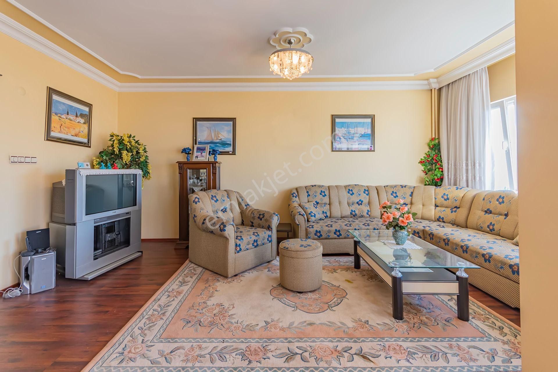 Deniz Manzaralı, Konforlu Ve Hemen Taşınılabilir 3+1 - Görsel 14