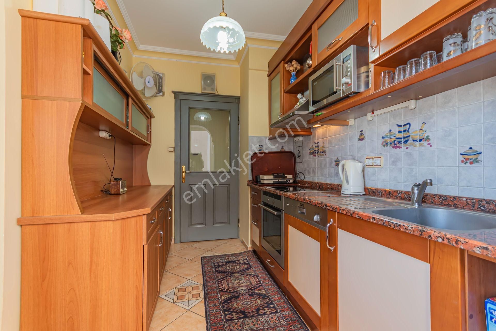 Deniz Manzaralı, Konforlu Ve Hemen Taşınılabilir 3+1 - Görsel 28