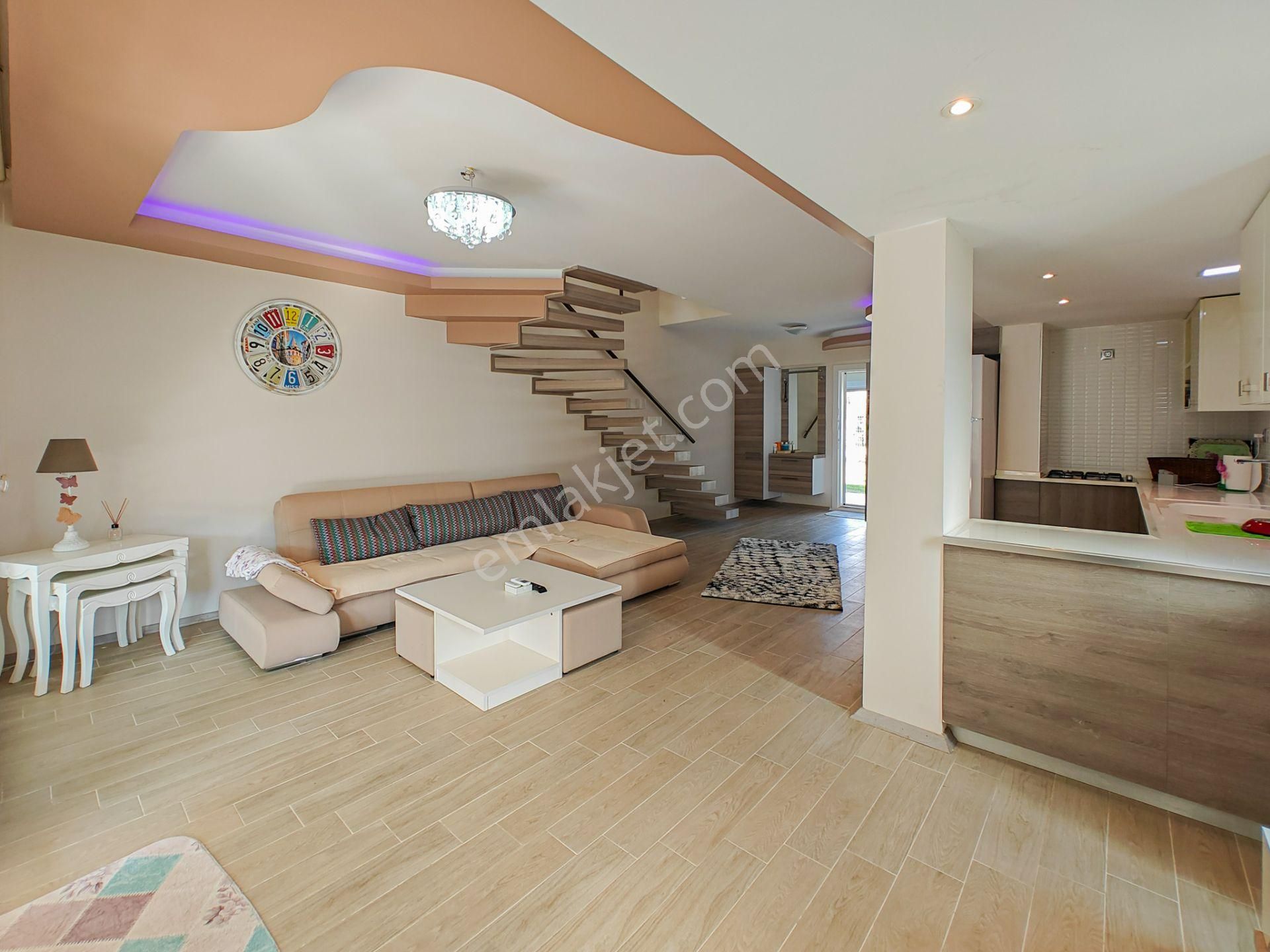 Kuşadası Güzelçamlı Lego Evlerinde 3+1 Satılık Villa - Görsel 16