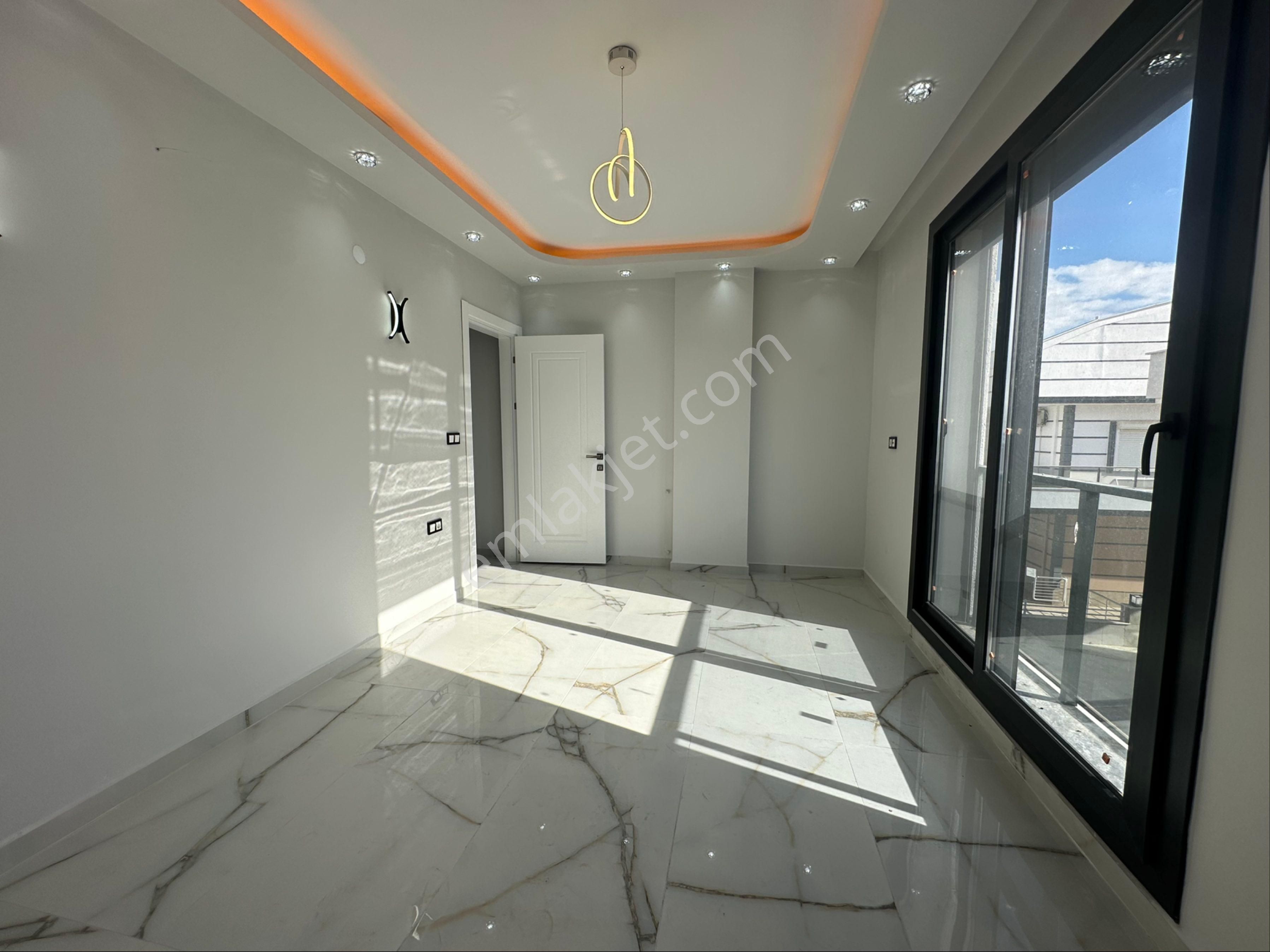 Didim Efelerde Müstakil Havuzlu 3+1 Teraslı Lüks Villa - Görsel 18