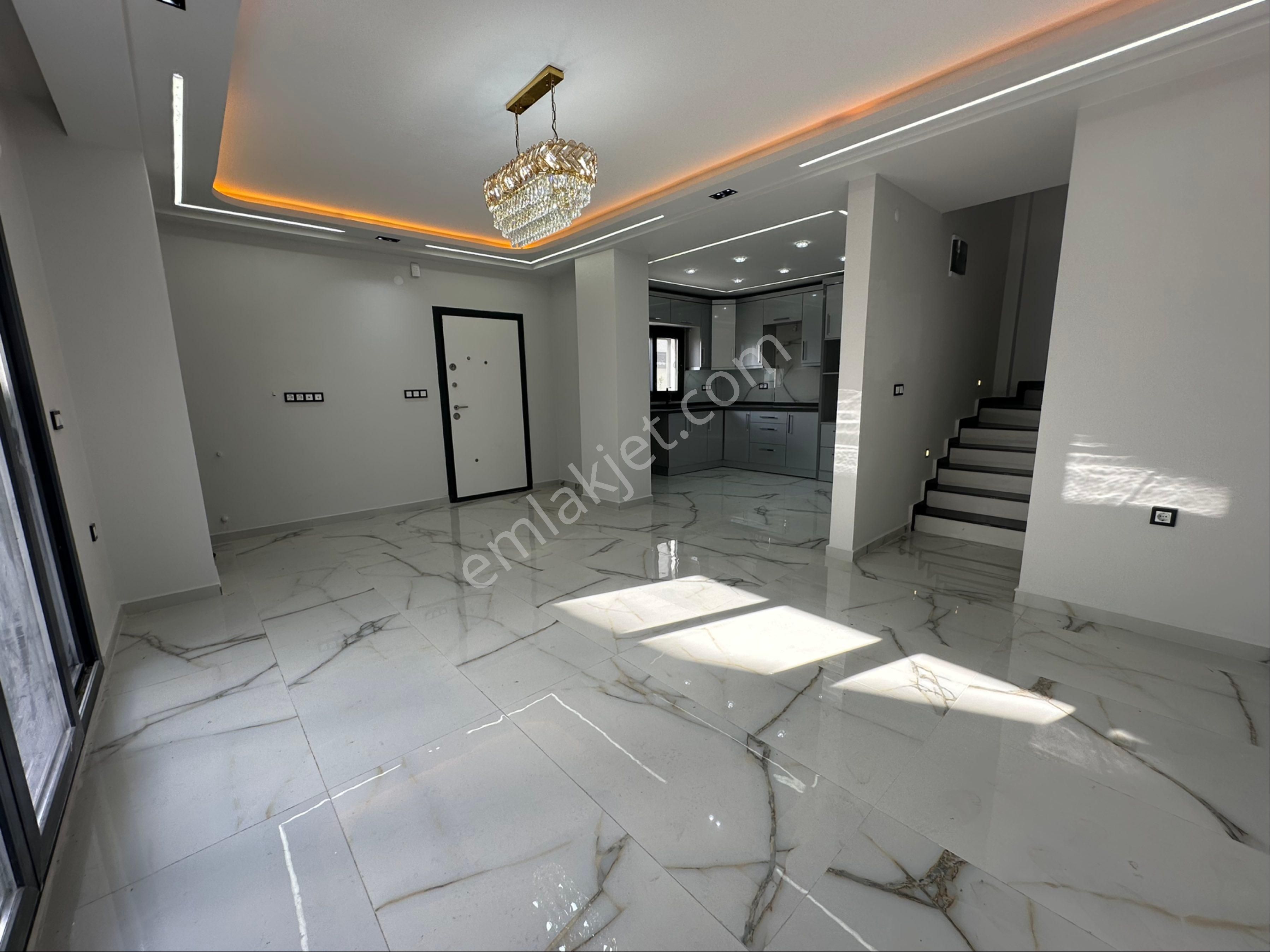 Didim Efelerde Müstakil Havuzlu 3+1 Teraslı Lüks Villa - Görsel 12