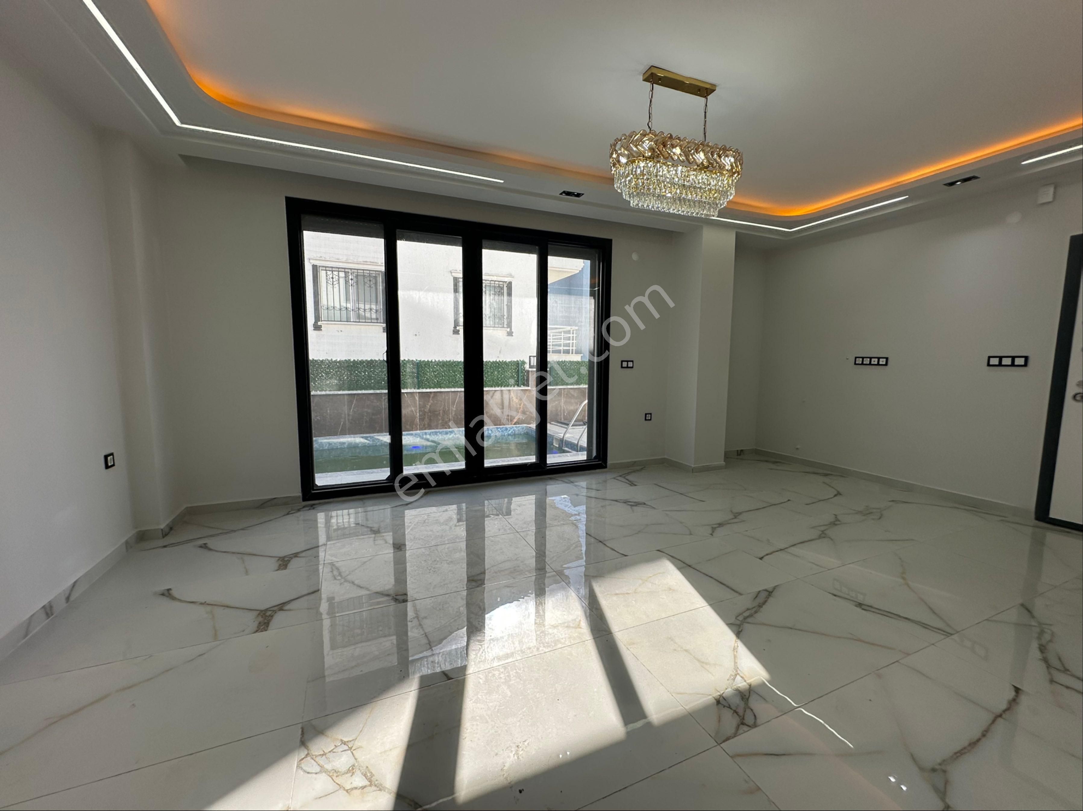 Didim Efelerde Müstakil Havuzlu 3+1 Teraslı Lüks Villa - Görsel 14