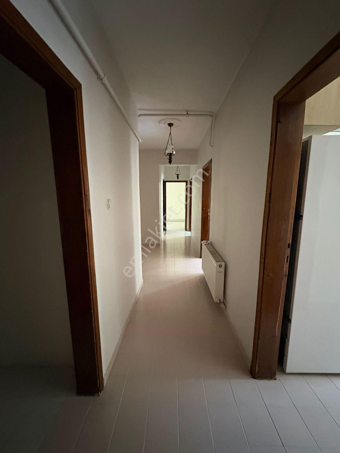 Re/max Palas'tan | Akçakoca Mahallesinde 3+1 Satılık Daire - Görsel 31