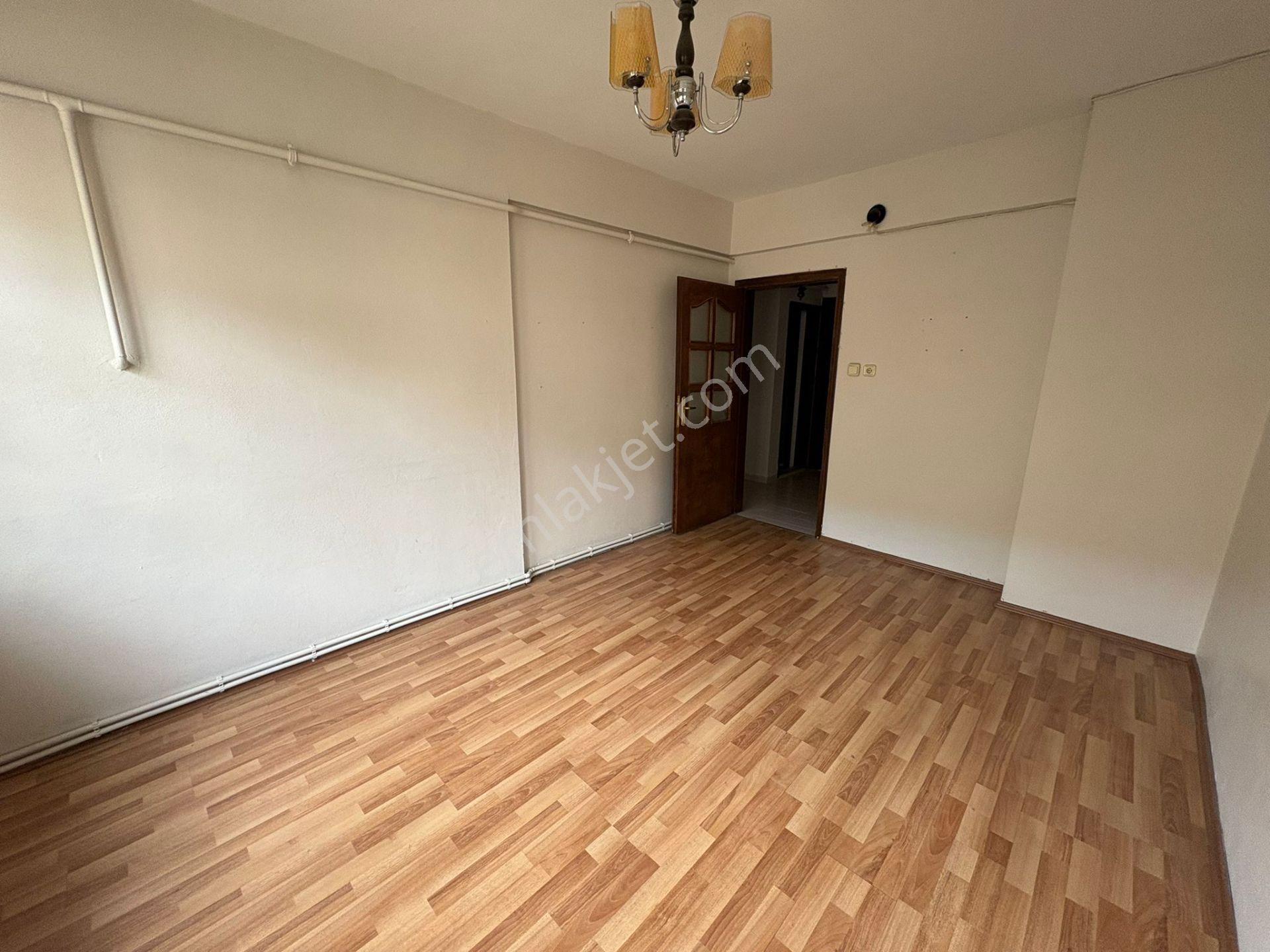 Re/max Palas'tan | Akçakoca Mahallesinde 3+1 Satılık Daire - Görsel 10