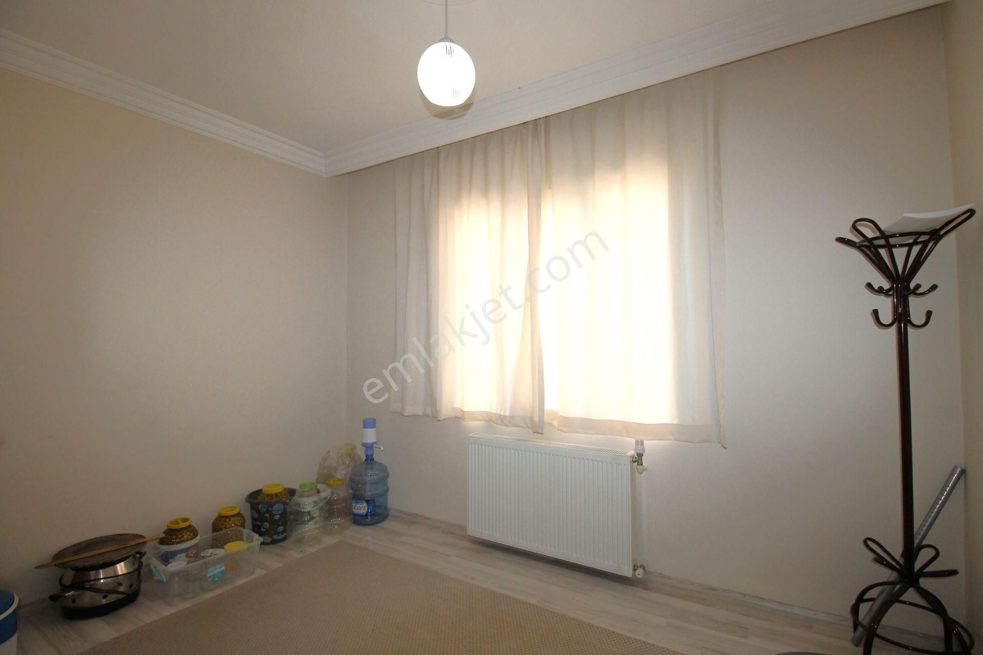 Retro’dan Menderes Mah’de Site İçi Doğalgazlı B.mutfak Geniş 3+1 - Görsel 13