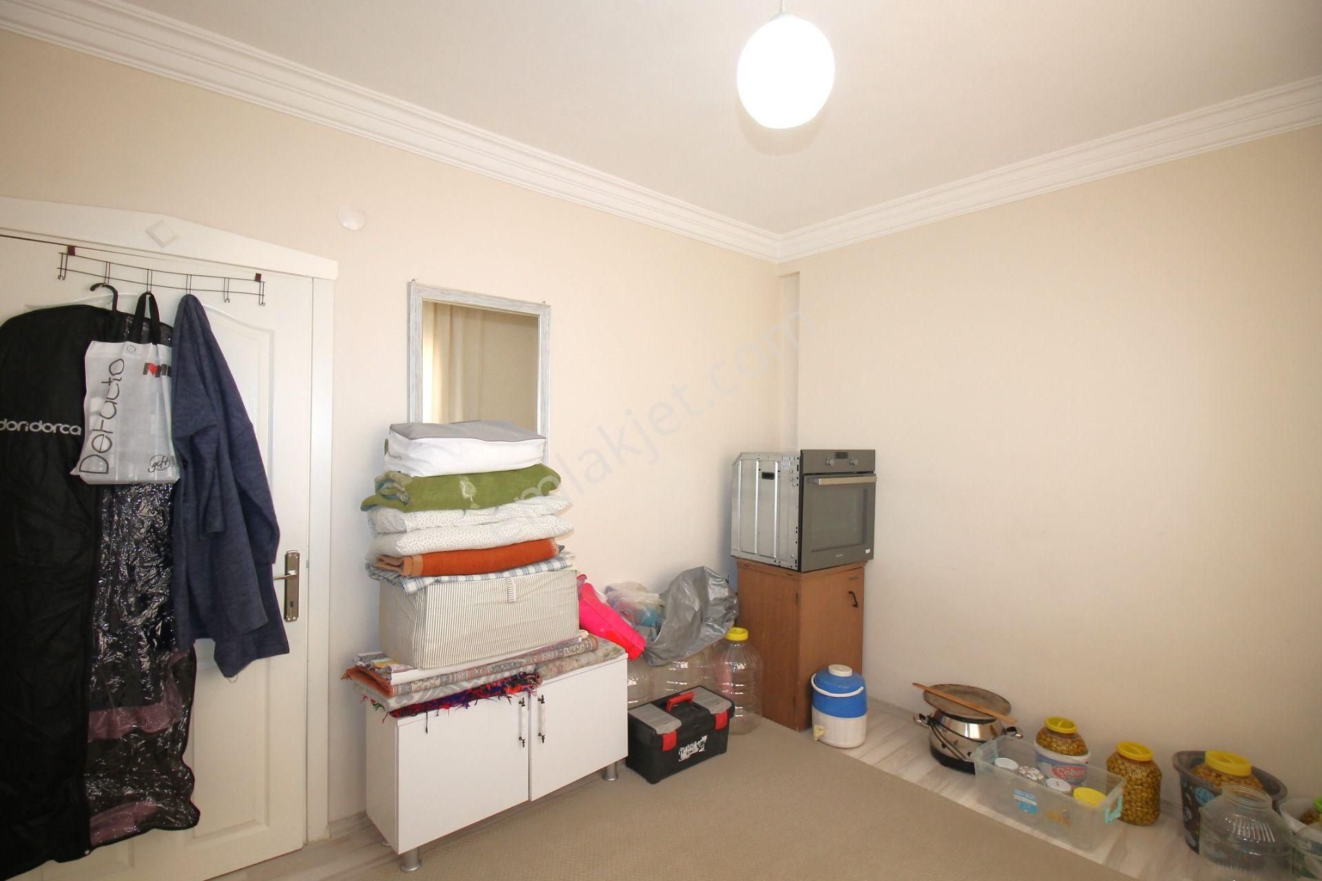 Retro’dan Menderes Mah’de Site İçi Doğalgazlı B.mutfak Geniş 3+1 - Görsel 14