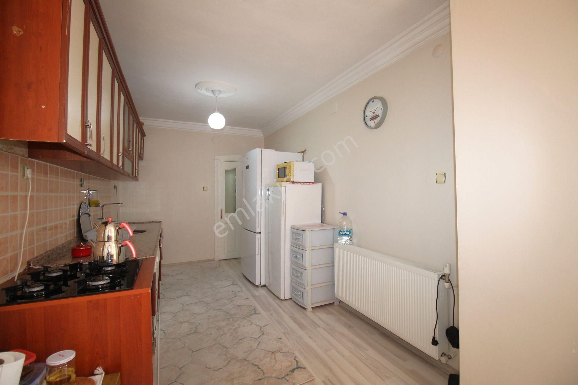 Retro’dan Menderes Mah’de Site İçi Doğalgazlı B.mutfak Geniş 3+1 - Görsel 5