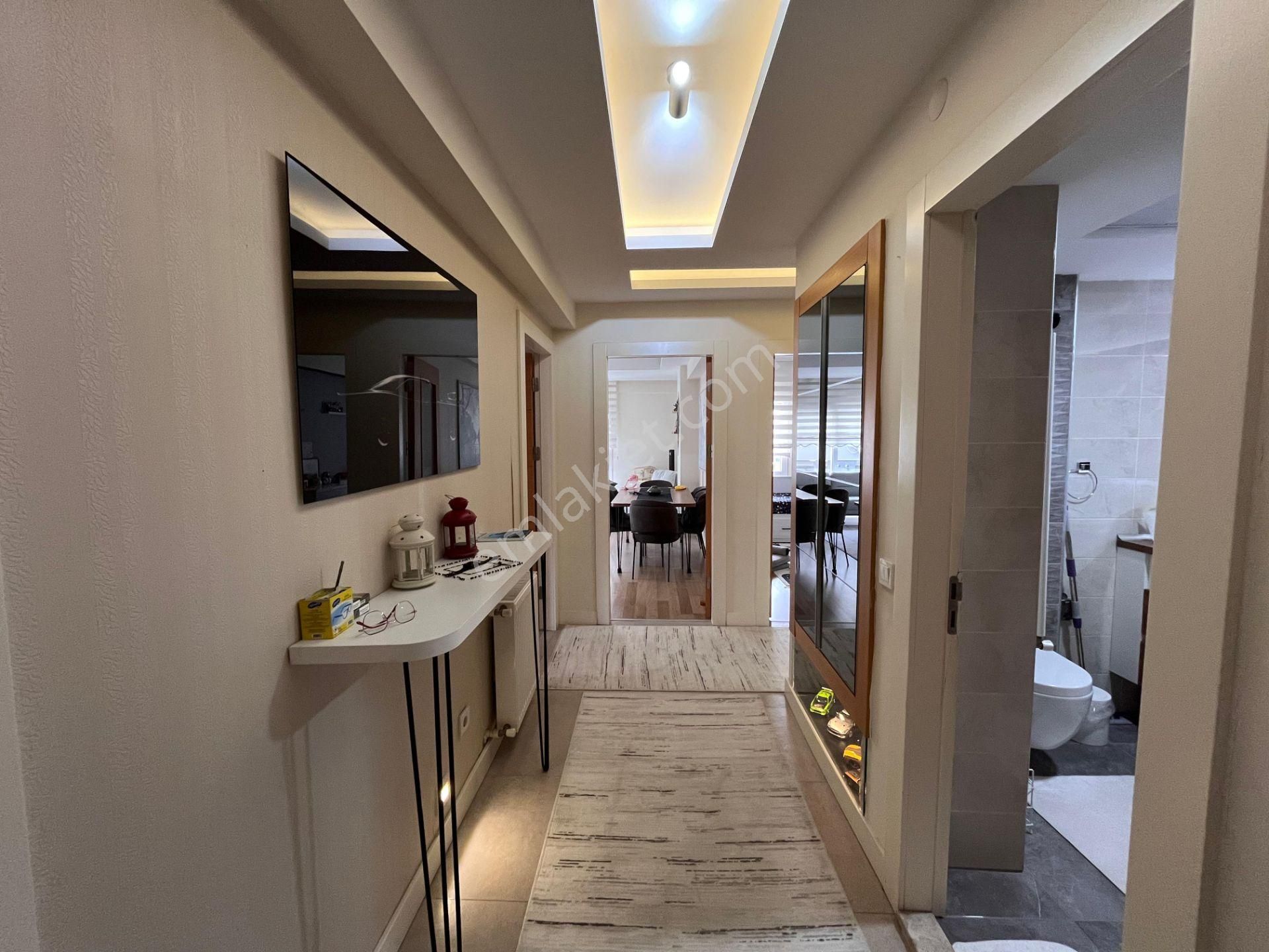 Çiğli Balatçıkta Havuzlu Site İçinde Geniş 3+1 Satılık Daire - Görsel 9