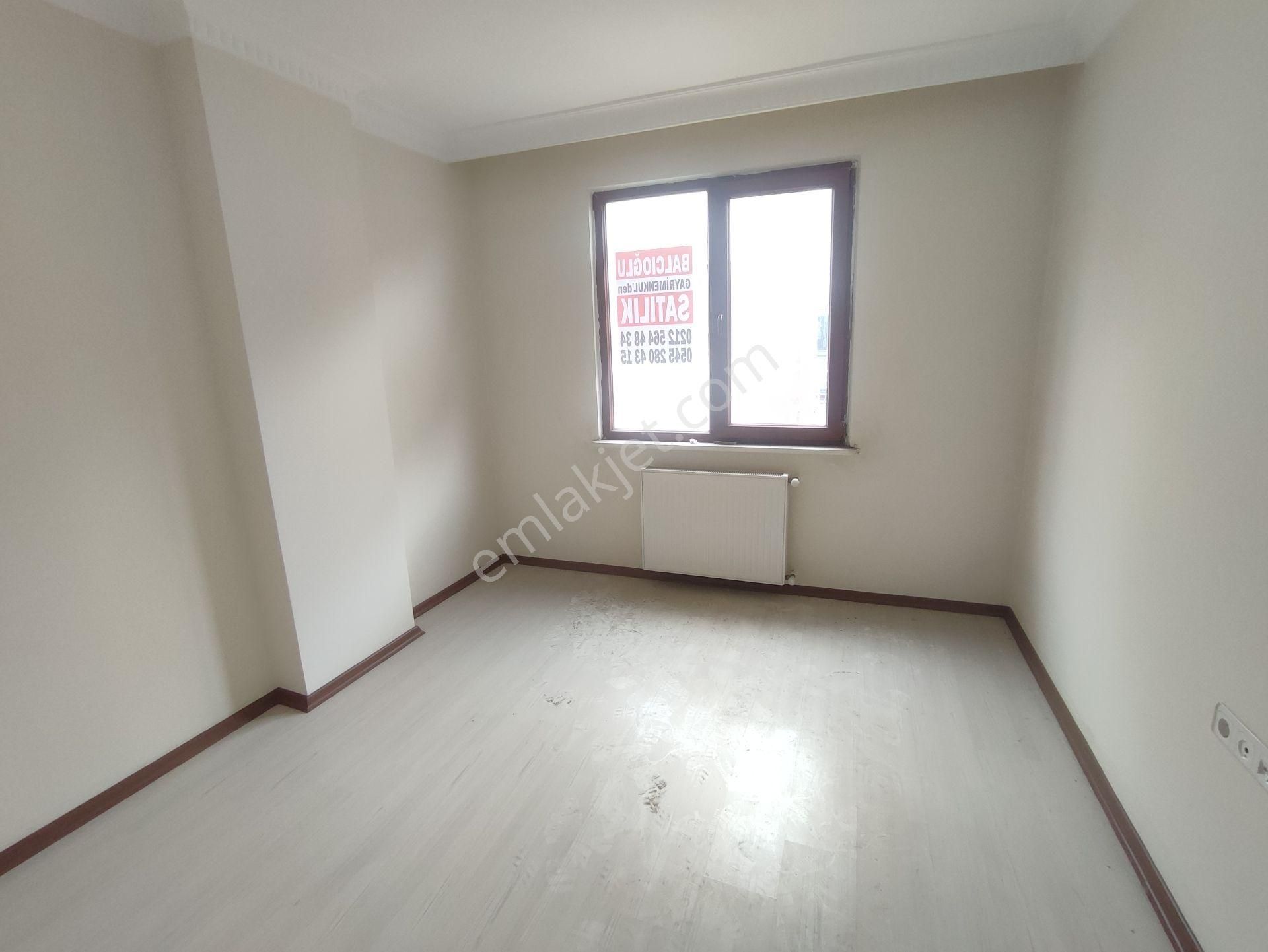 Esenyurt Yeşilkent Mahallesinde Satılık Sıfır 3+1 Ara Kat Daire - Görsel 12
