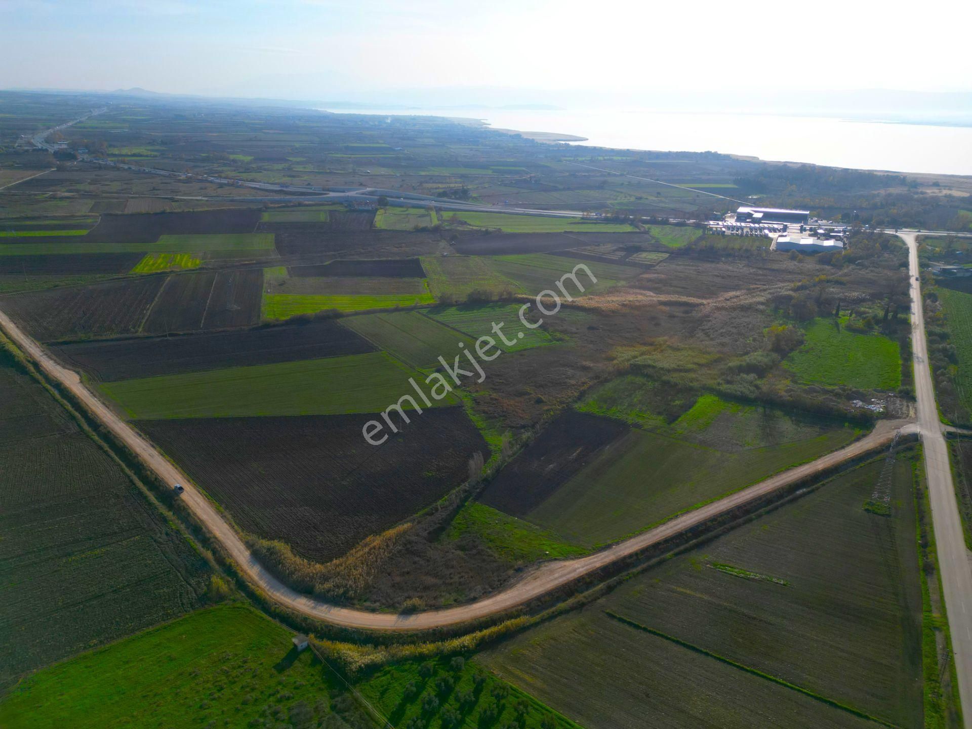 |karacabey| Harika Konumda Yol Su Elektrik Olan Yatırımlık Arazi! - Görsel 24