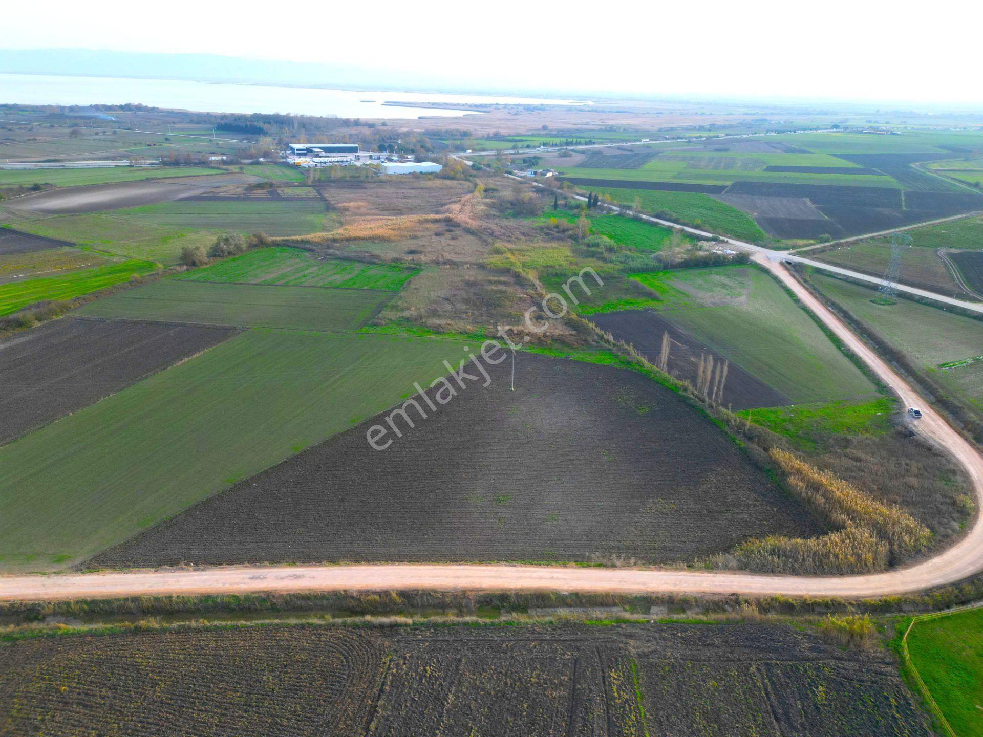 |karacabey| Harika Konumda Yol Su Elektrik Olan Yatırımlık Arazi! - Görsel 14