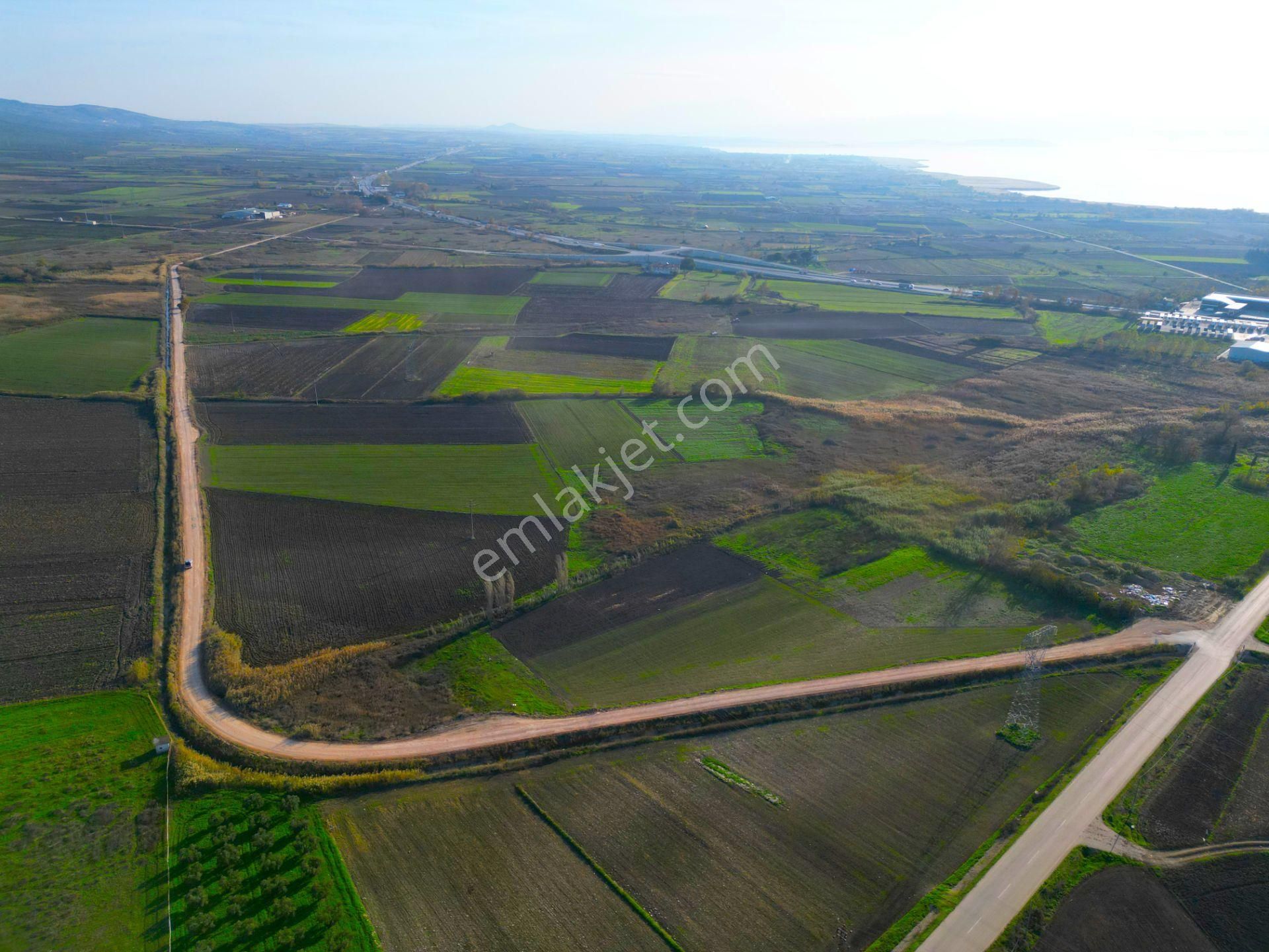 |karacabey| Harika Konumda Yol Su Elektrik Olan Yatırımlık Arazi! - Görsel 25