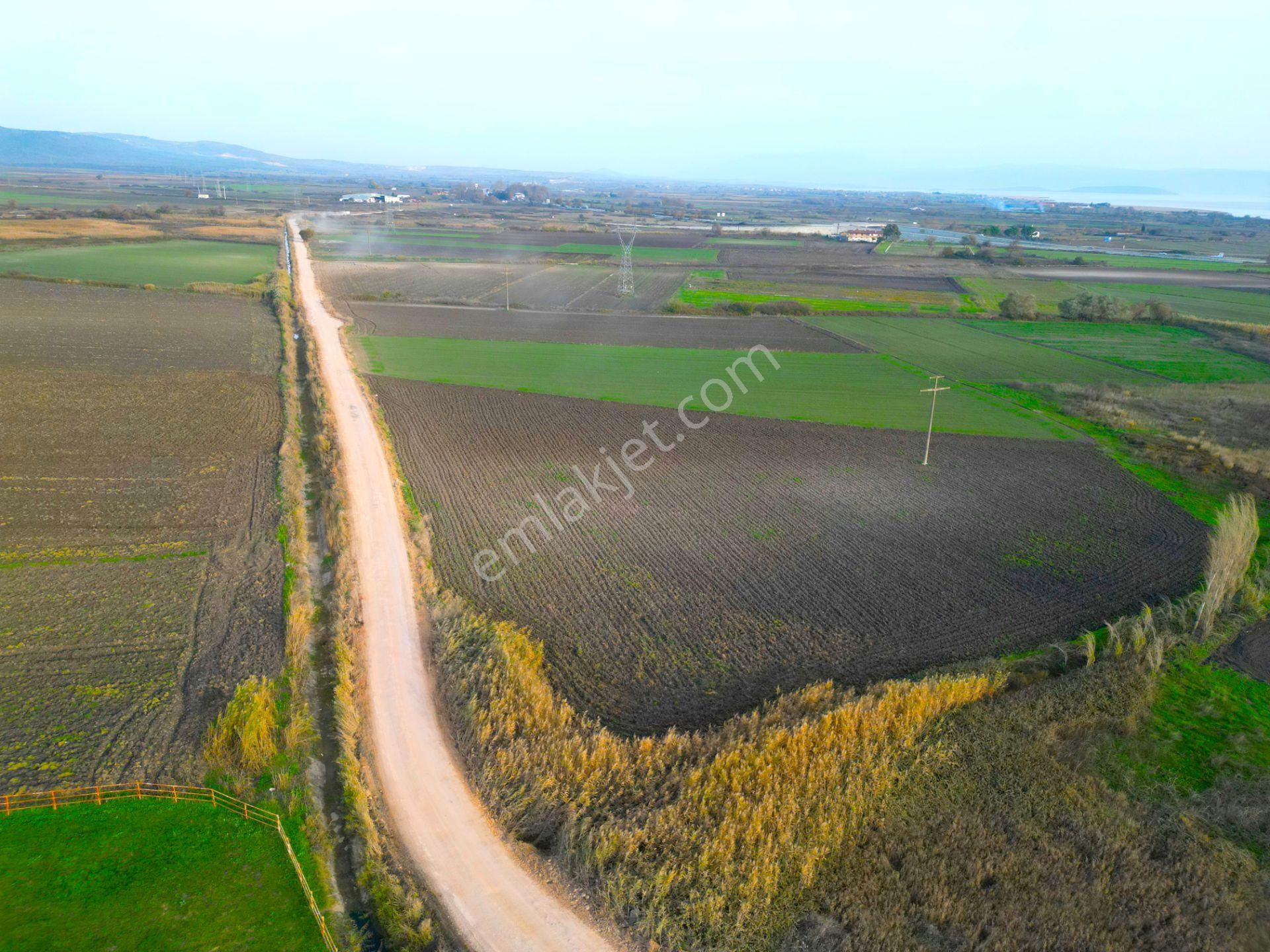 |karacabey| Harika Konumda Yol Su Elektrik Olan Yatırımlık Arazi! - Görsel 13
