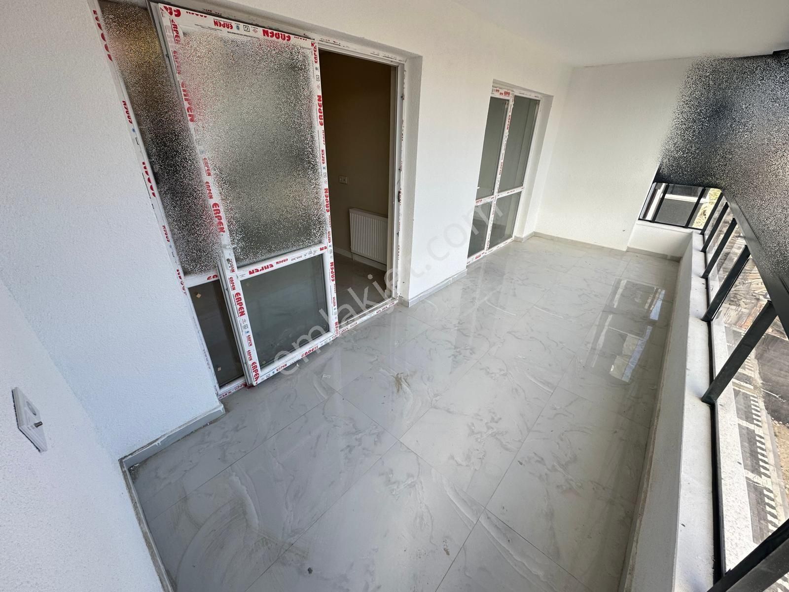 Mustafa Kemal'de 3+1 Köşe Başında Cadde Cepheli Satılık Daire - Görsel 8