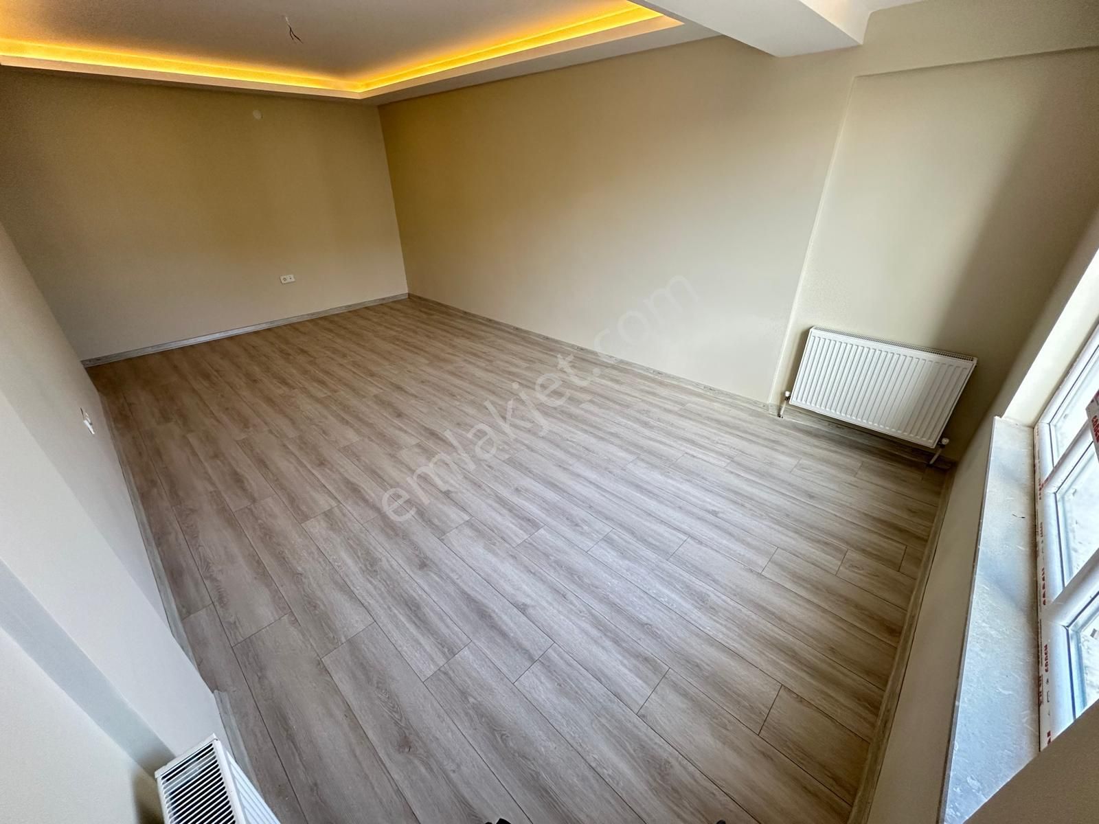 Mustafa Kemal'de 3+1 Köşe Başında Cadde Cepheli Satılık Daire - Görsel 12