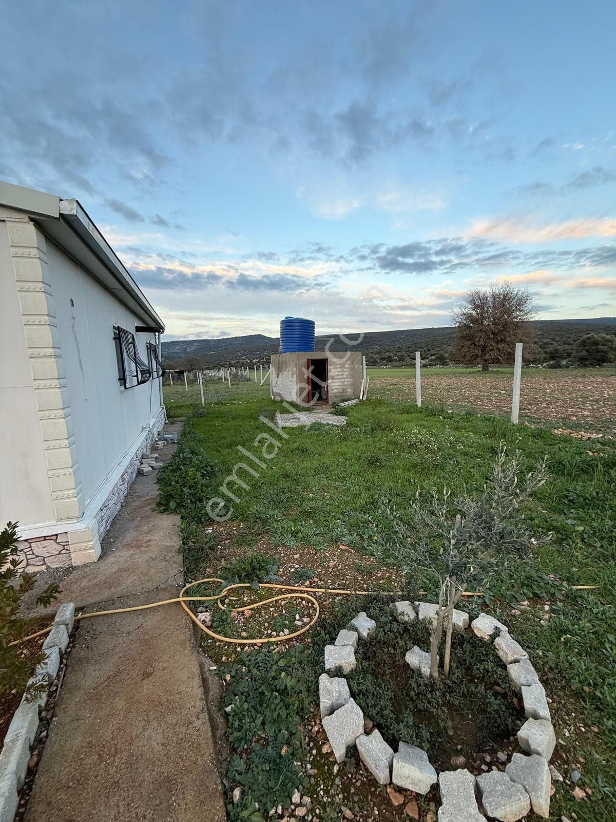 Menderes Çakaltepe Pınardere Mevkiinde 1720m2 Satılık Arazi - Görsel 4