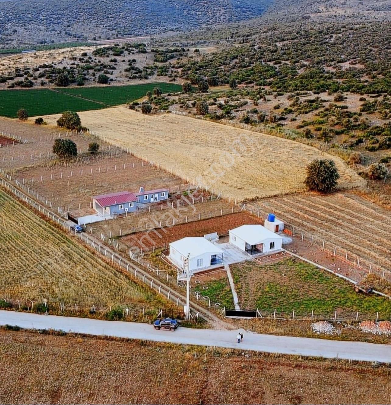 Menderes Çakaltepe Pınardere Mevkiinde 1720m2 Satılık Arazi