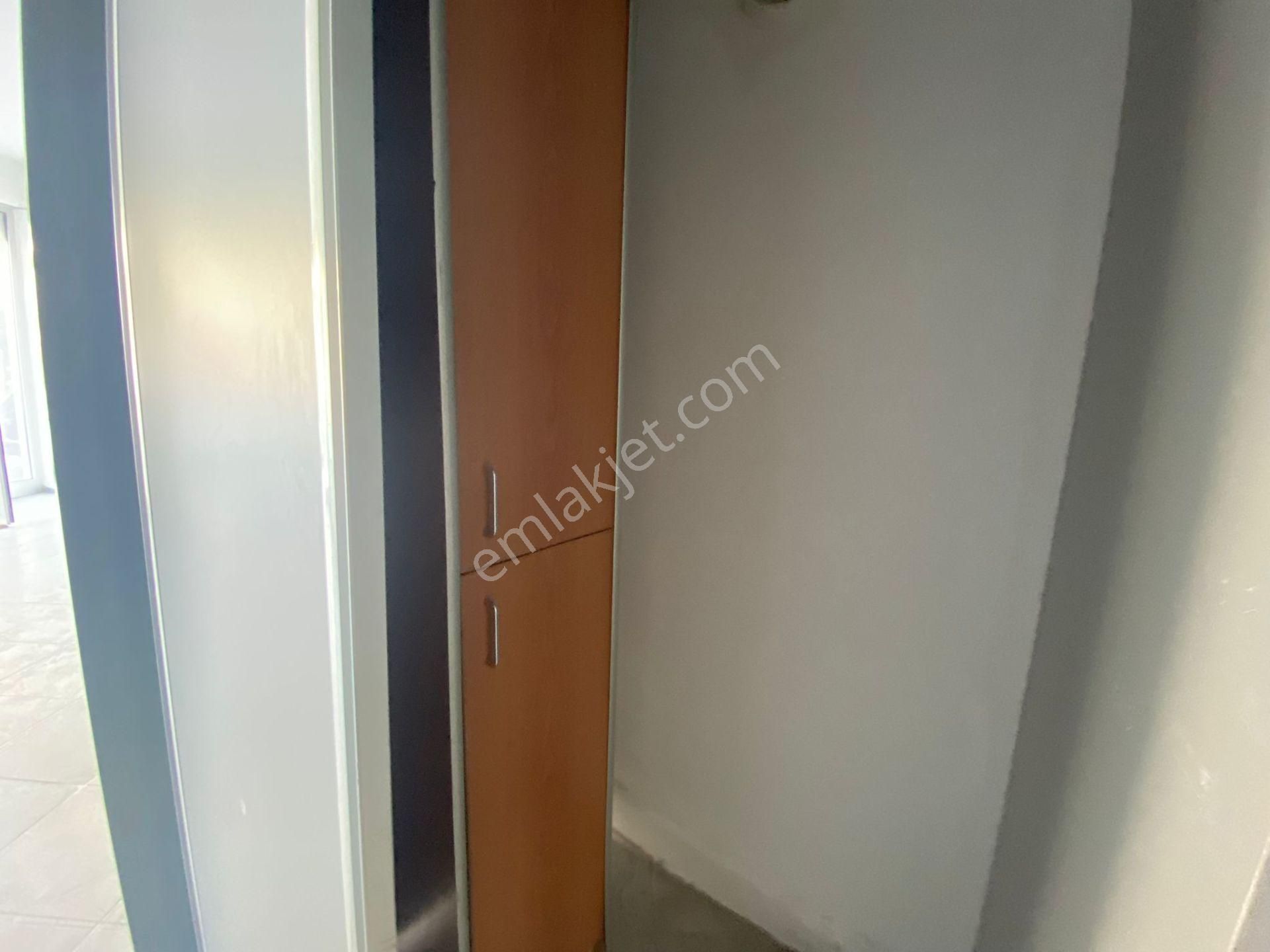 Aliağa Da Merkezi Lokasyonda Kiralık Dükkan - Görsel 13