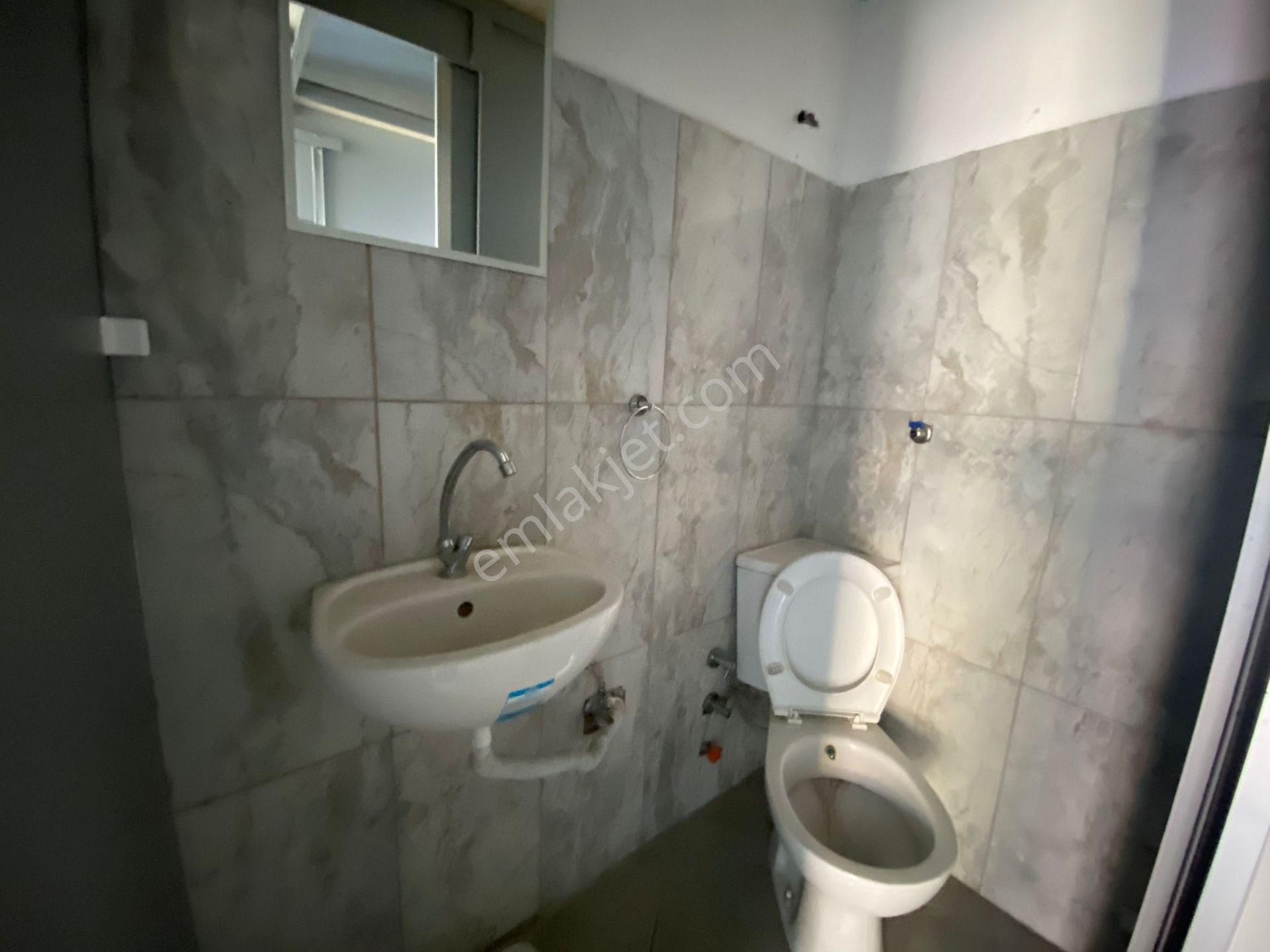Aliağa Da Merkezi Lokasyonda Kiralık Dükkan - Görsel 16