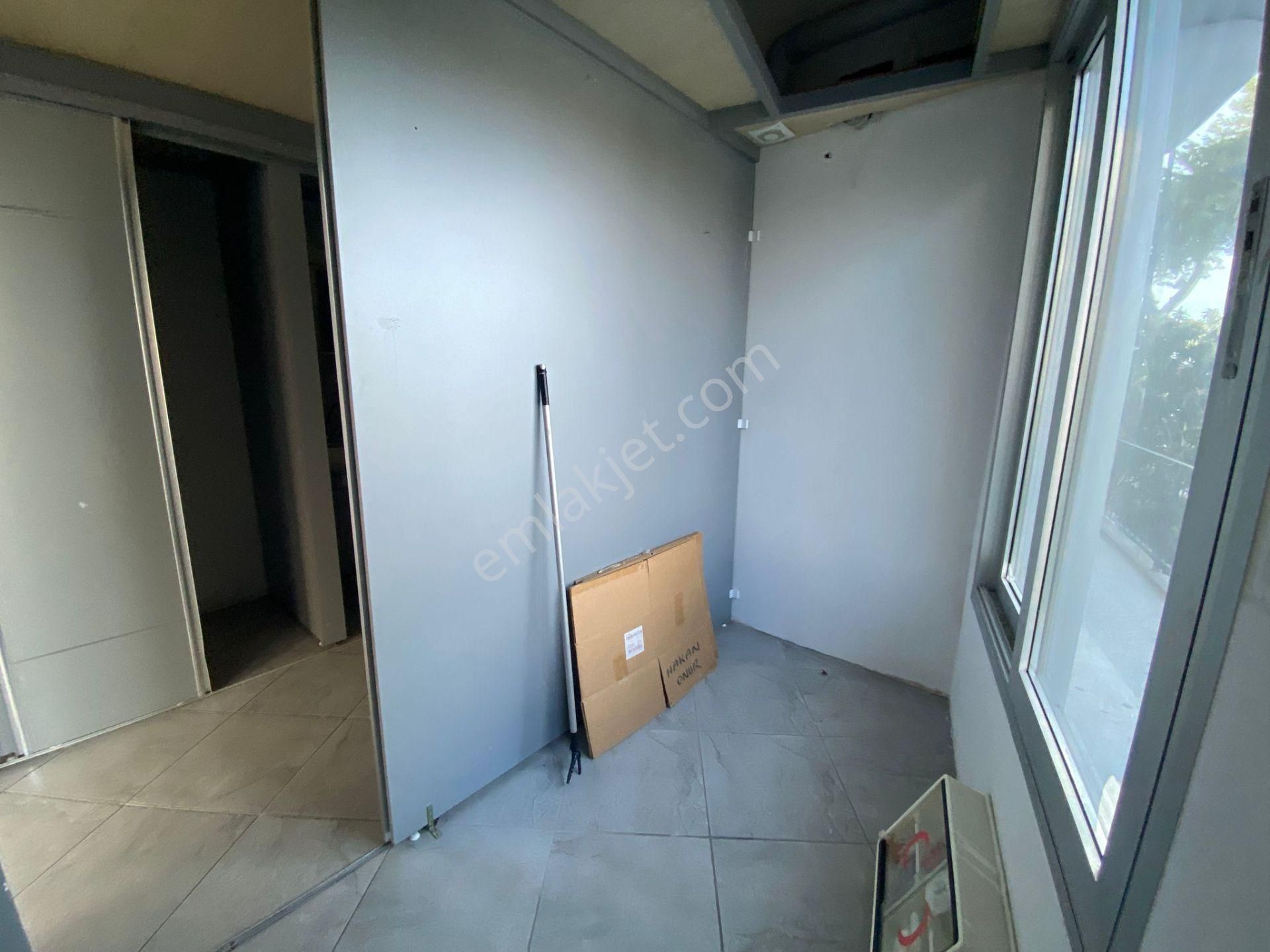 Aliağa Da Merkezi Lokasyonda Kiralık Dükkan - Görsel 19