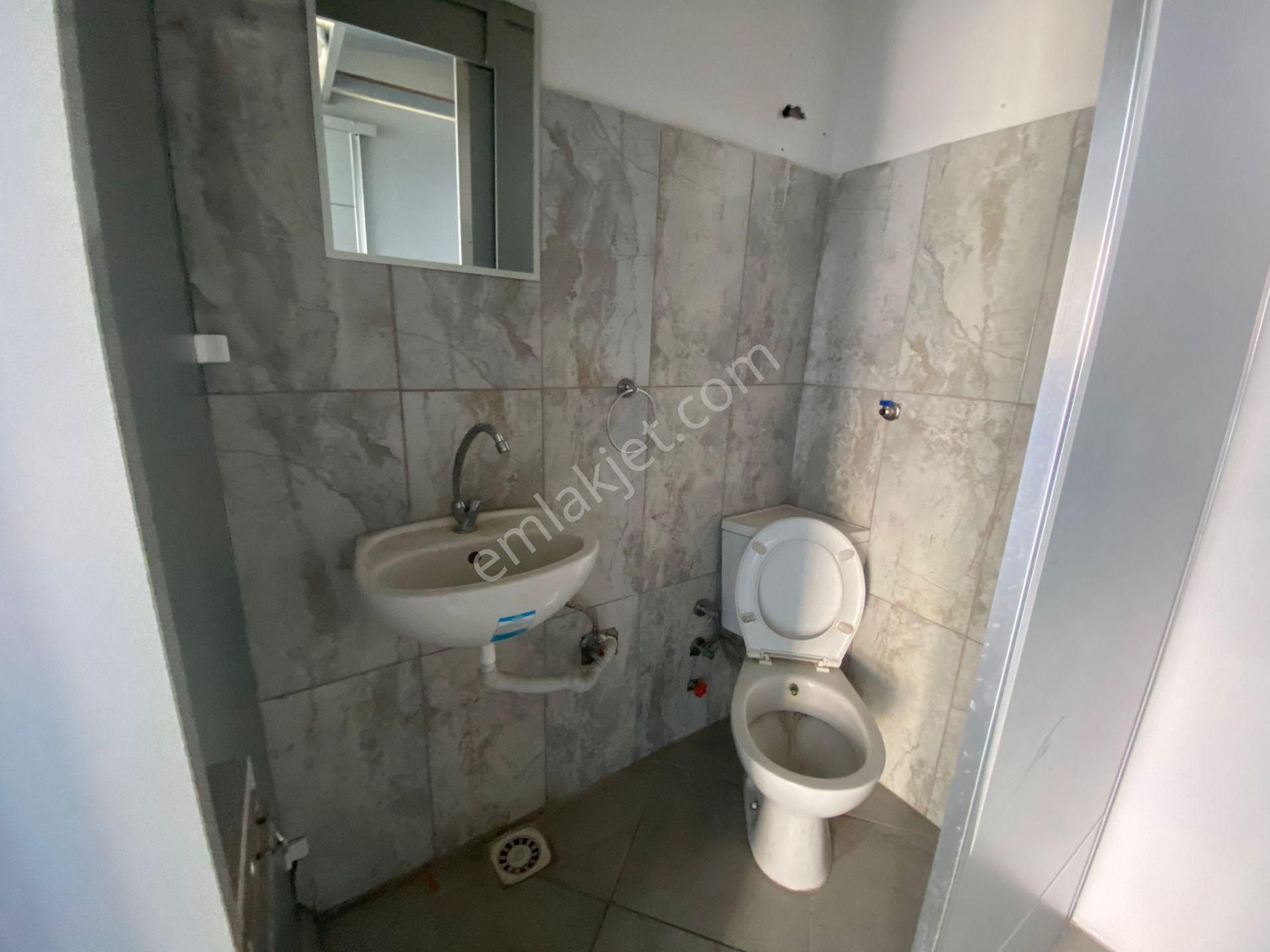 Aliağa Da Merkezi Lokasyonda Kiralık Dükkan - Görsel 15