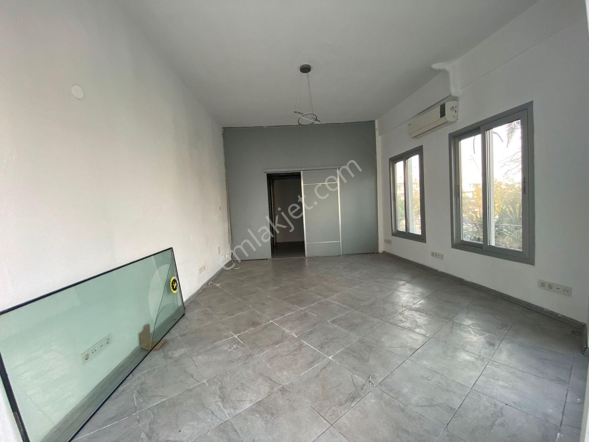 Aliağa Da Merkezi Lokasyonda Kiralık Dükkan - Görsel 7