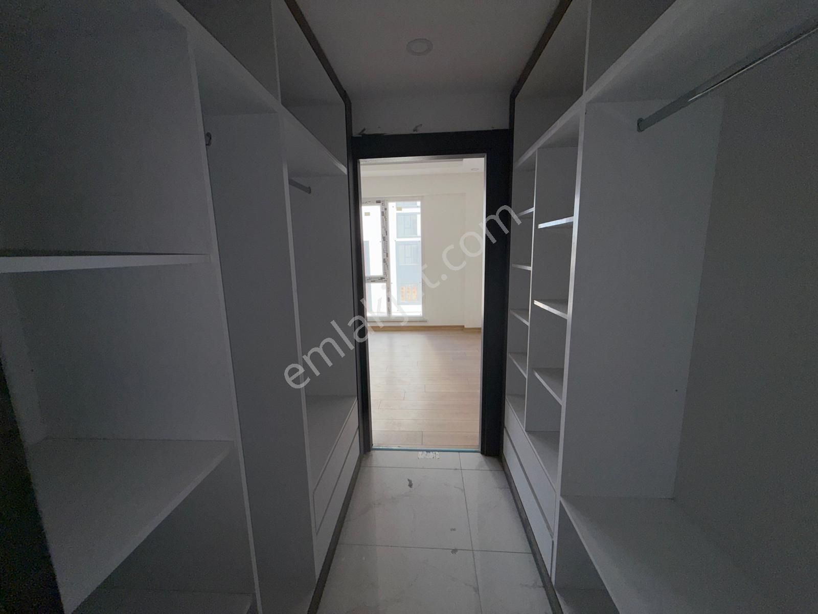 Turyap Hürriyetten İzsiz Towers Da 2.kat 3+1 Kiralık Daire - Görsel 24