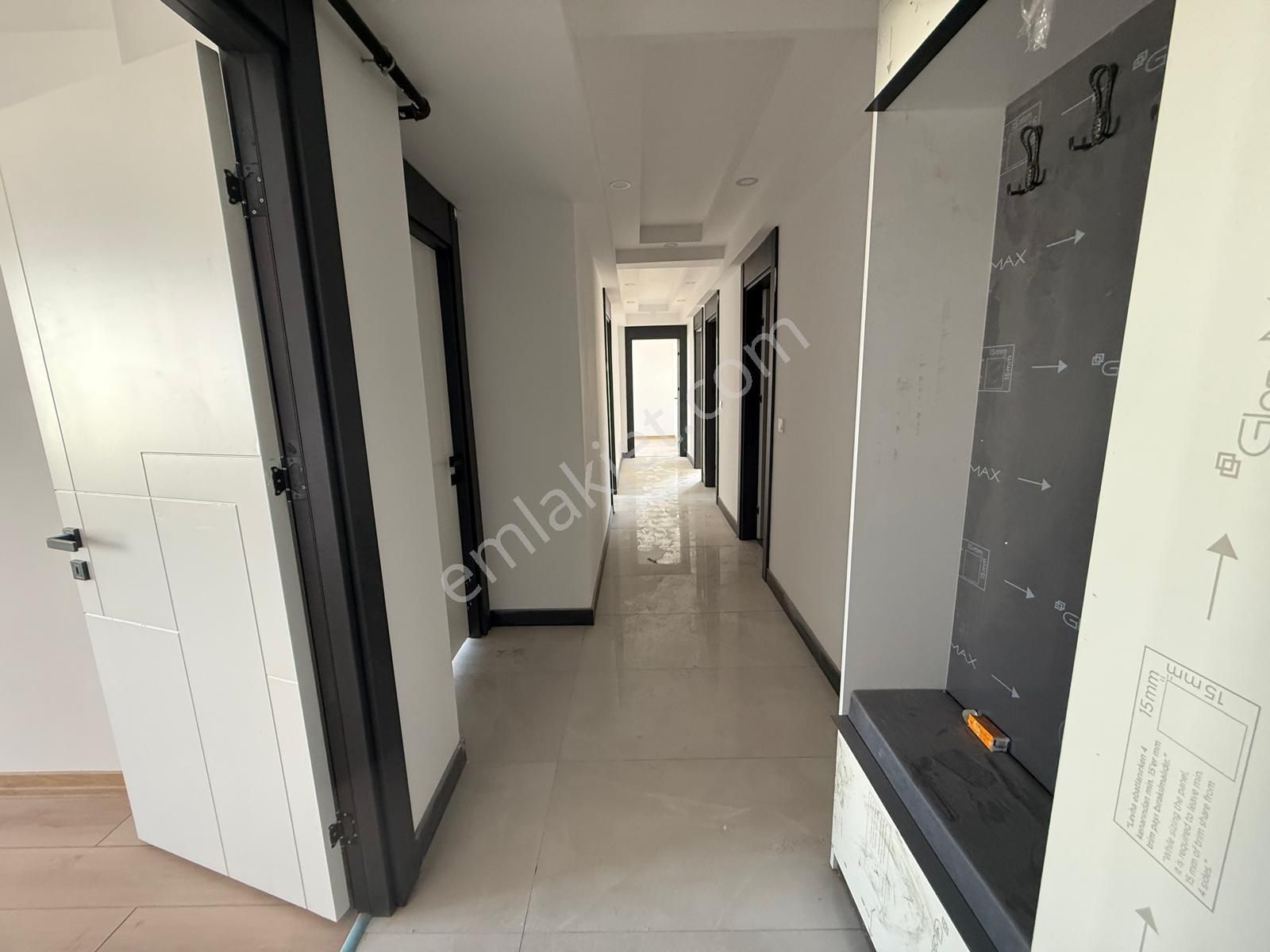 Turyap Hürriyetten İzsiz Towers Da 2.kat 3+1 Kiralık Daire - Görsel 4