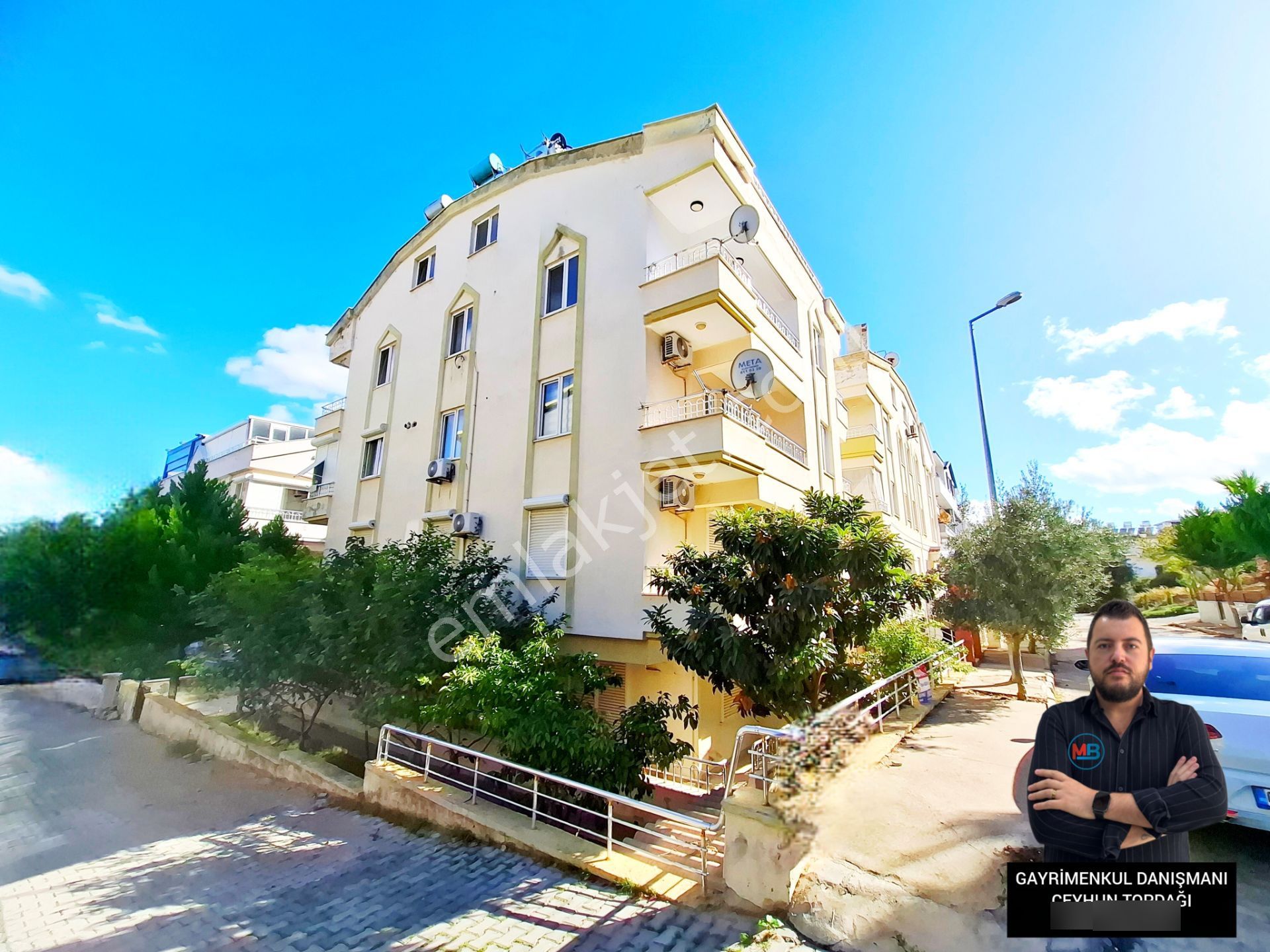 Didim'de Satılık 2+1 Daire Ön Cephe Köşe Başı Denize Yakın !