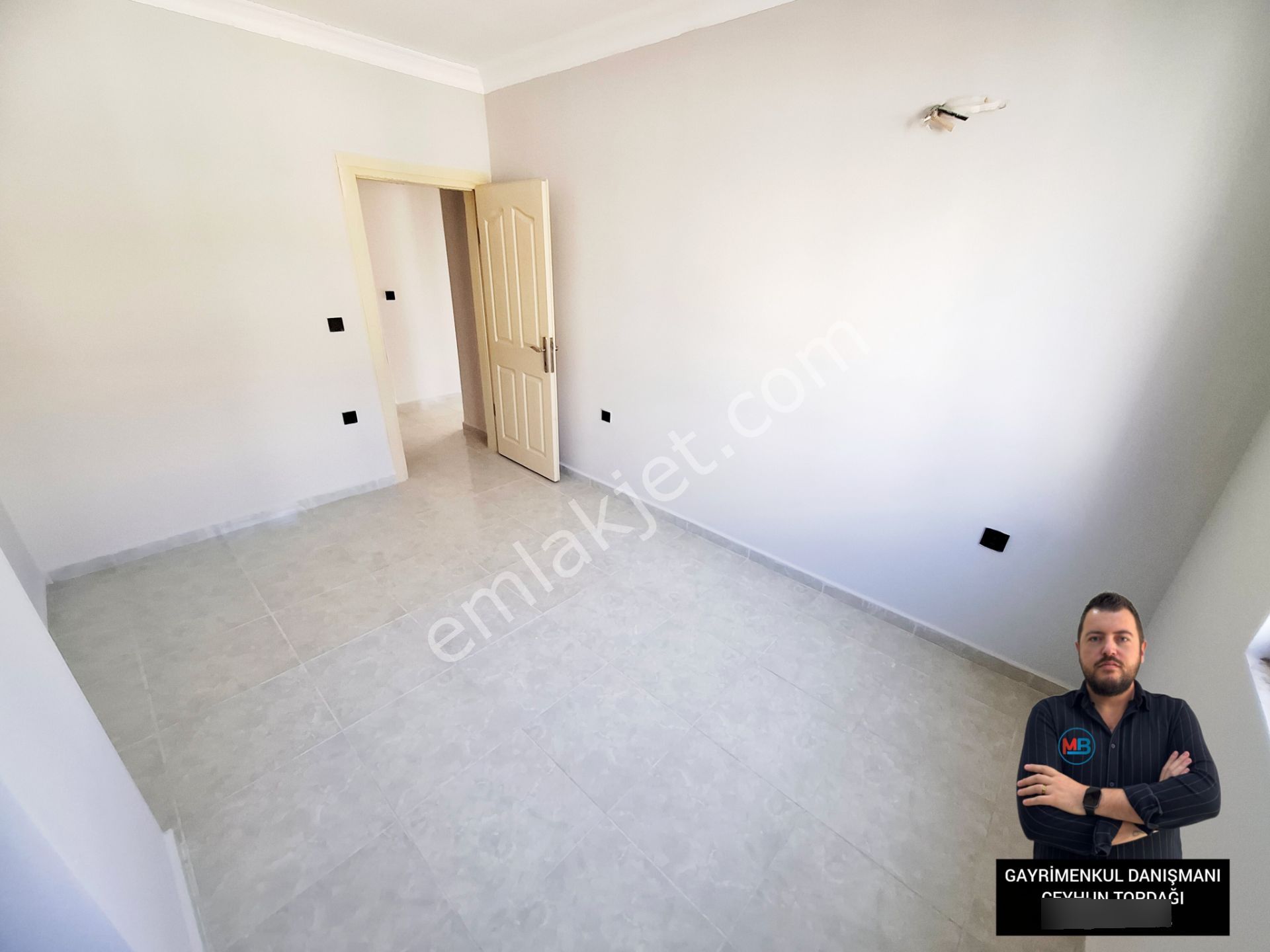 Didim'de Satılık 2+1 Daire Ön Cephe Köşe Başı Denize Yakın ! - Görsel 23