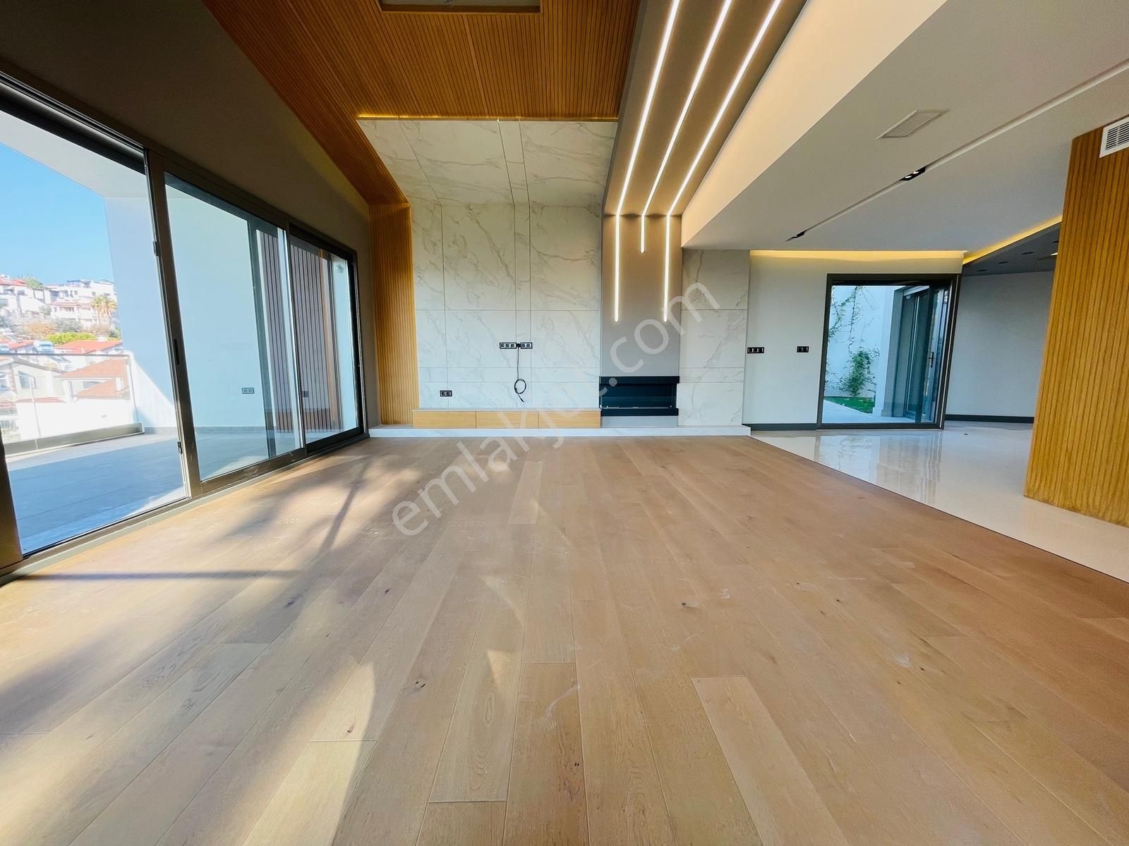 Plaja 270 Mt Müstakil Özel Havuzlu Asansörlü Lüks Villa - Görsel 13