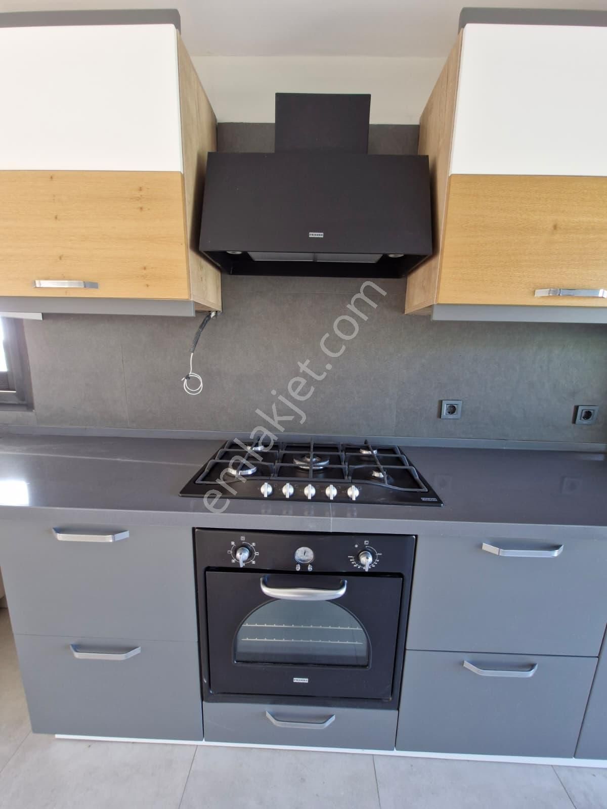 Çeşme Boyalık'ta Müstakil Havuzlu Akıllı Ev Sistemli 7+1 Villa - Görsel 5