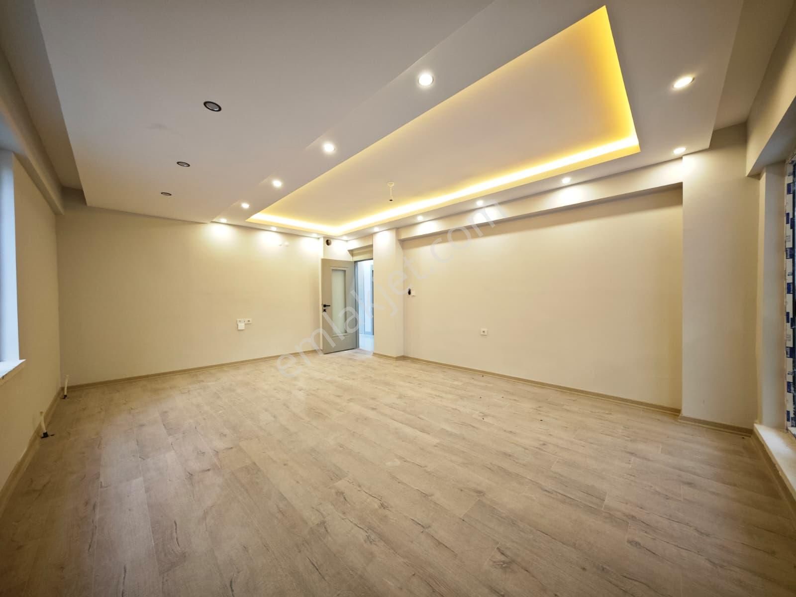 Karapürçek'te Ultra Lüks Yapılı 3+1 Satılık Sıfır Daire !! - Görsel 17