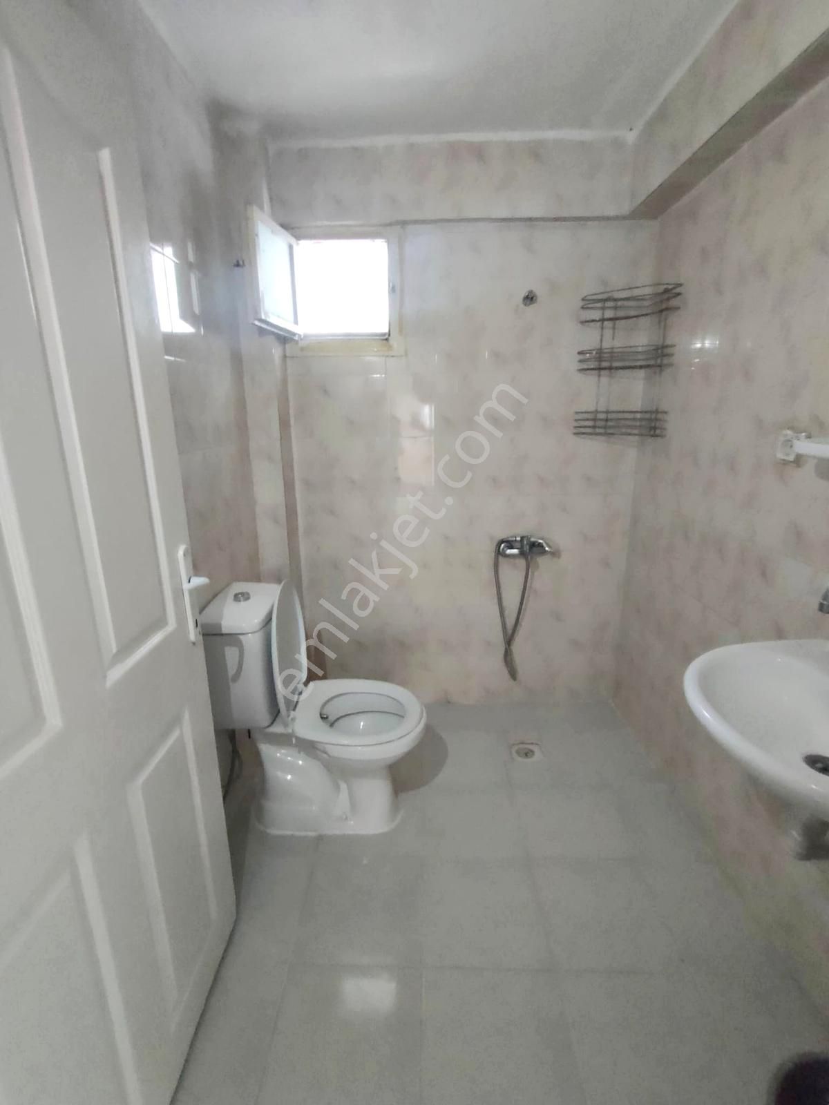 Valentia'dan Anadolu Caddesi Yanı Ara Kat Kiralık 3+1 Daire !!! - Görsel 2