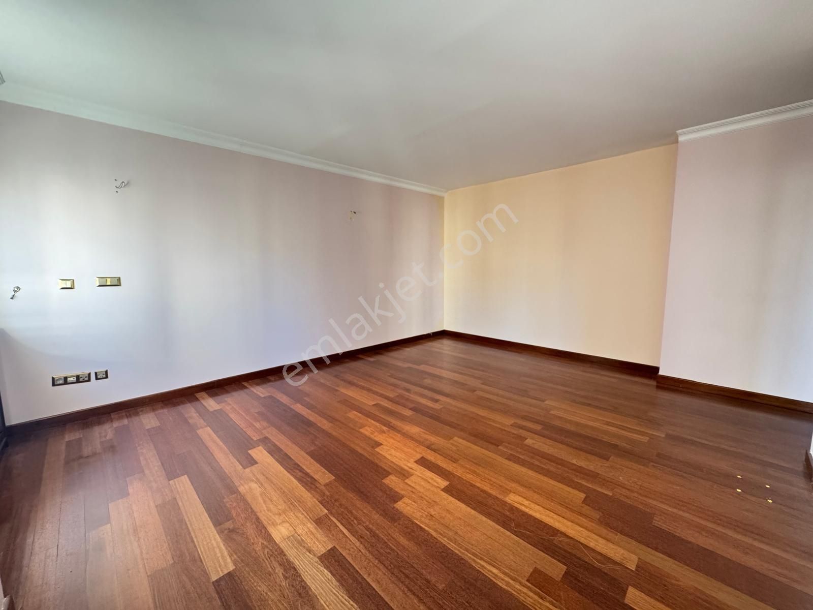 Konut Ve Ticari'den Suadiye'de Geniş 190 M2 Net Satılık 4+1 Daire - Görsel 16