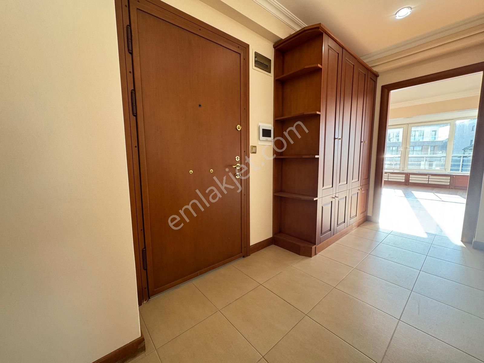 Konut Ve Ticari'den Suadiye'de Geniş 190 M2 Net Satılık 4+1 Daire - Görsel 7