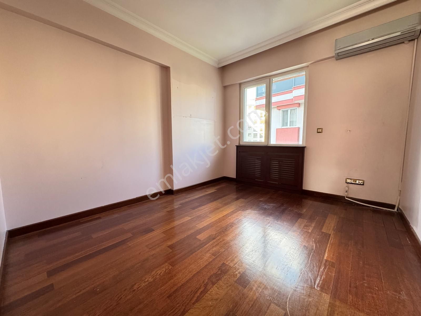 Konut Ve Ticari'den Suadiye'de Geniş 190 M2 Net Satılık 4+1 Daire - Görsel 15