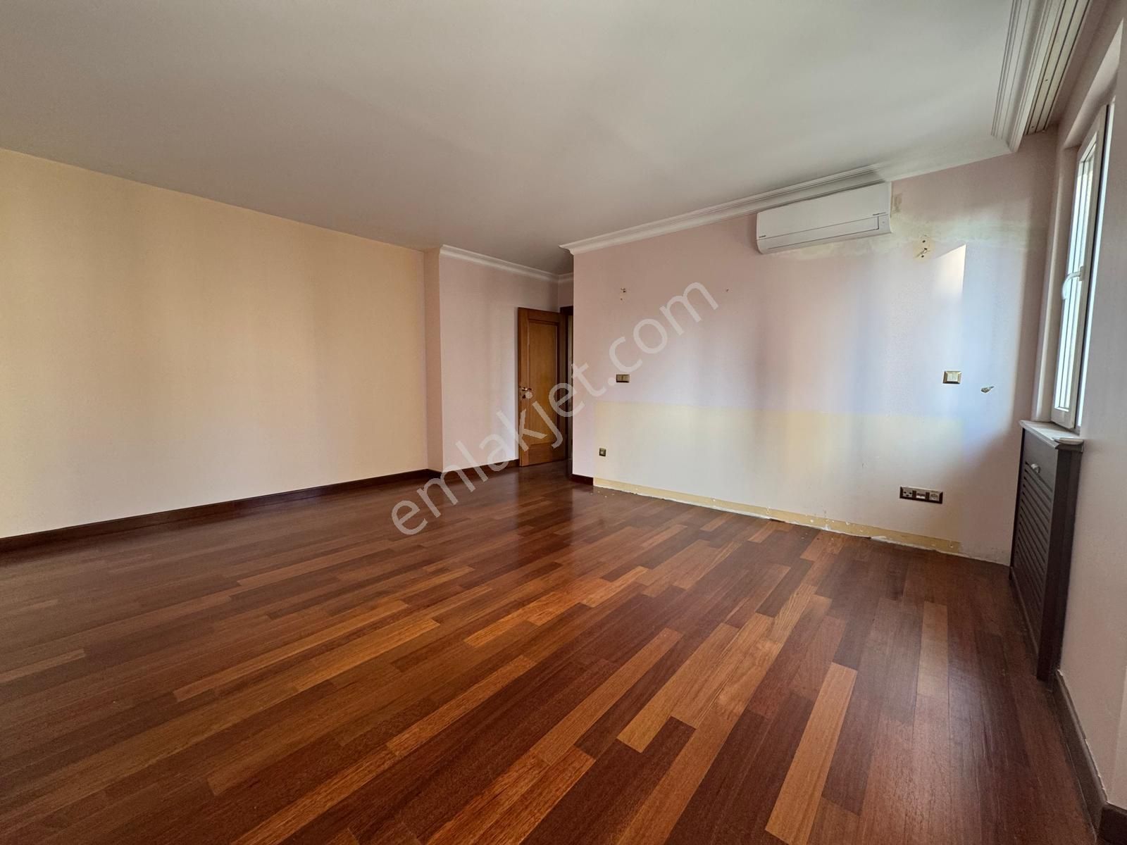 Konut Ve Ticari'den Suadiye'de Geniş 190 M2 Net Satılık 4+1 Daire - Görsel 24