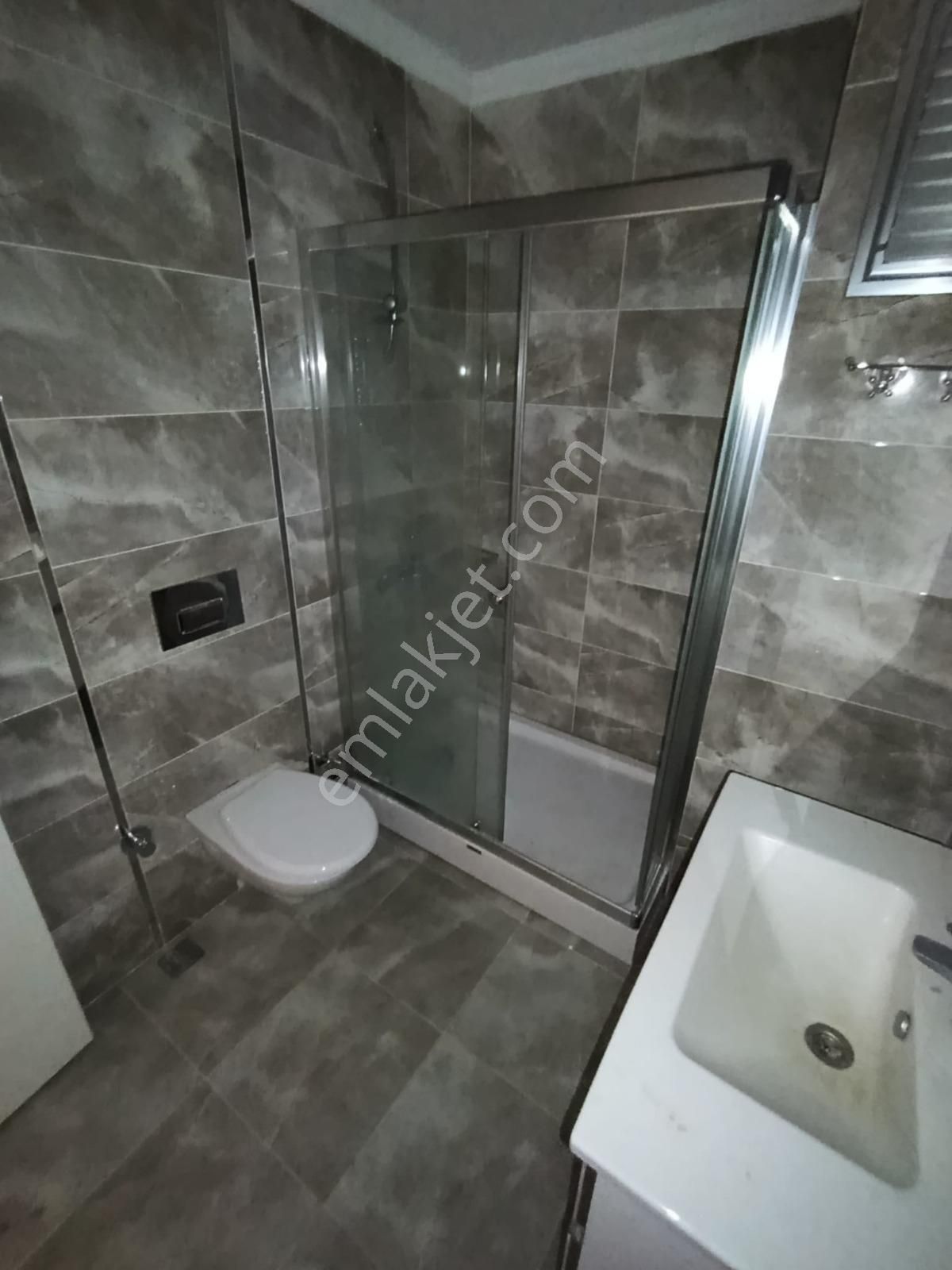 Turyap'tan Göztepe'de Minibüs Caddesi Üzerinde 5.kat Lüks 2+1 - Görsel 12