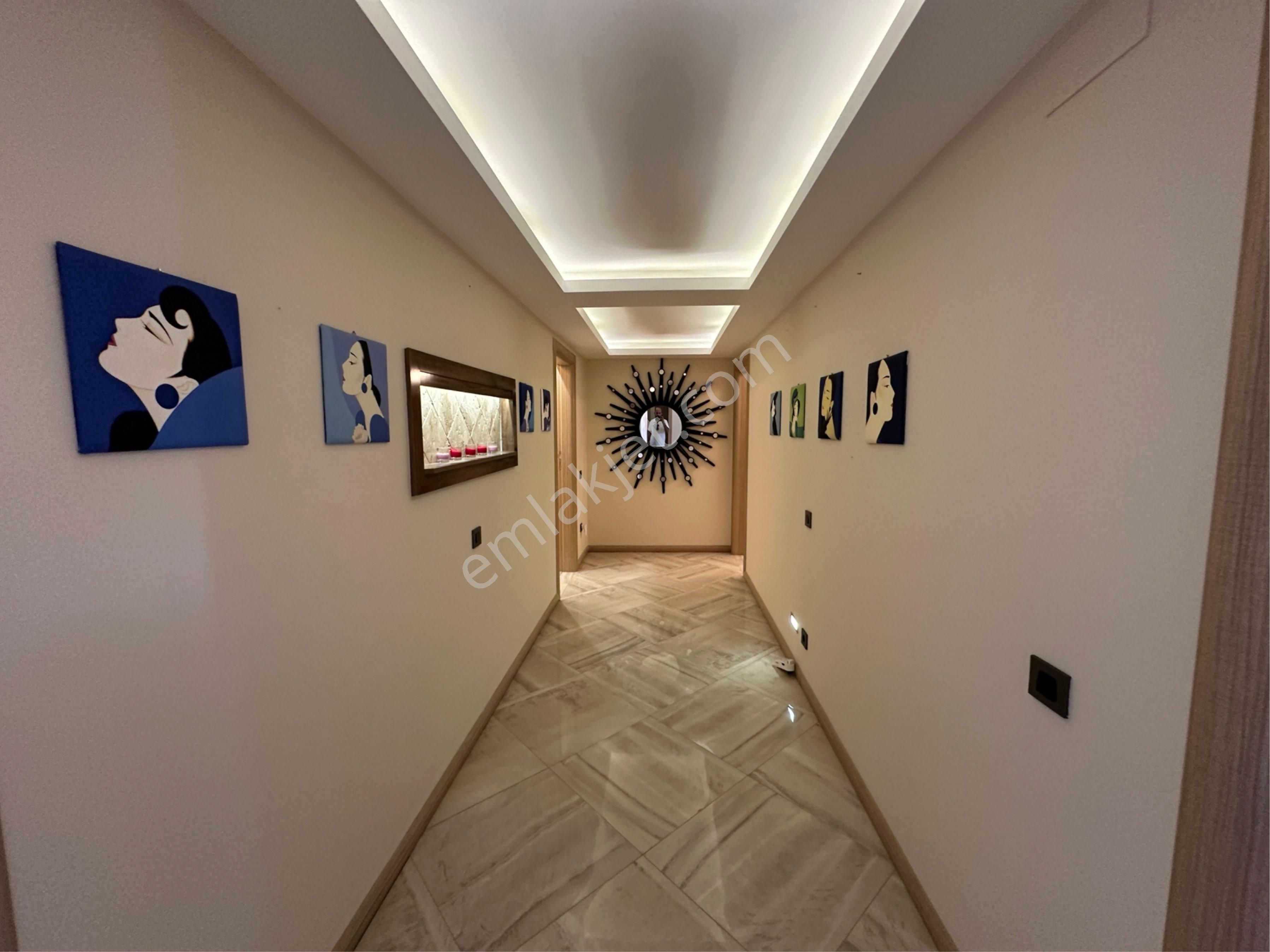 Kuşadası Trend Royal Sitesinde Satılık 3+1 Daire - Görsel 18