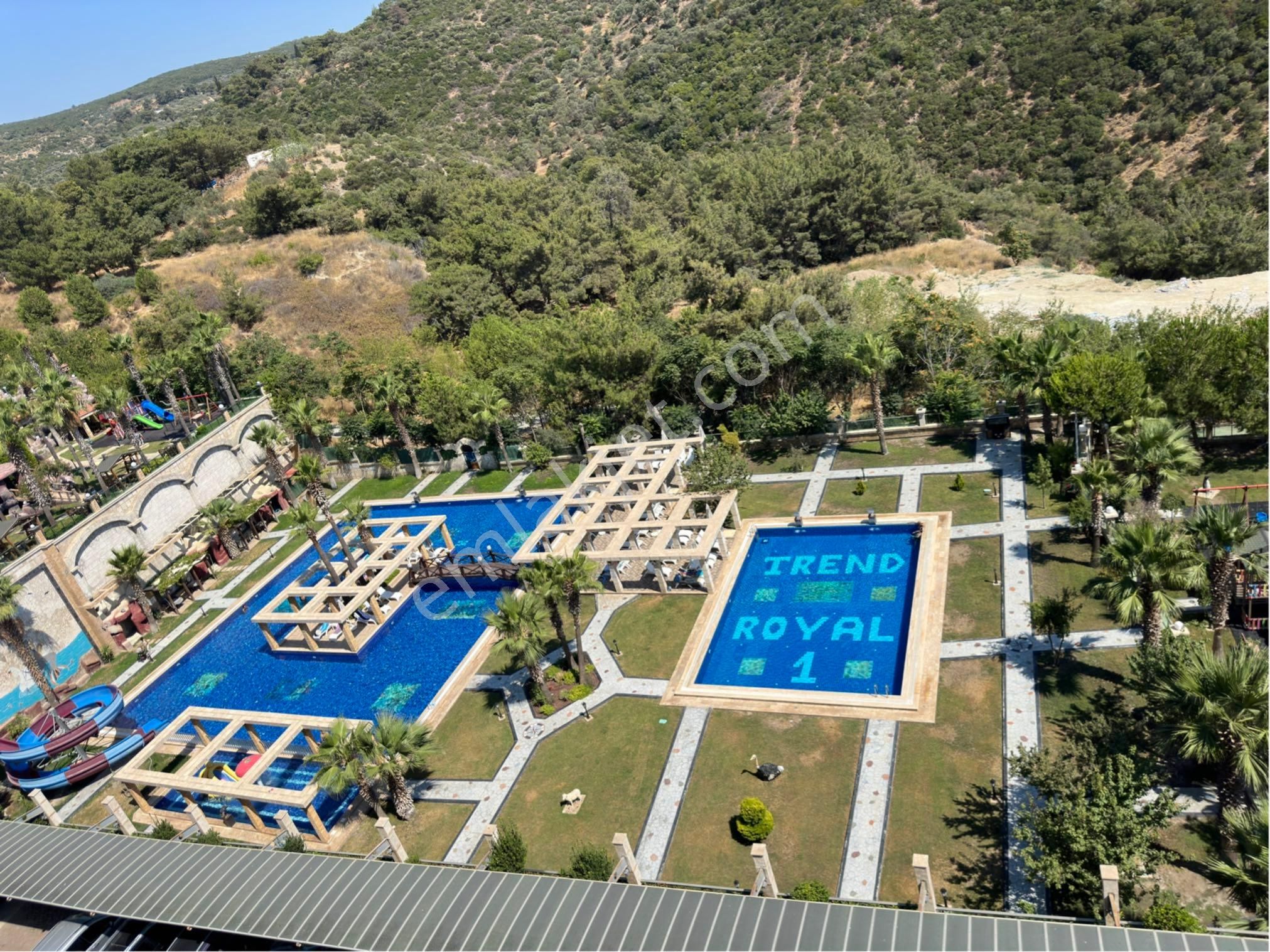 Kuşadası Trend Royal Sitesinde Satılık 3+1 Daire - Görsel 28