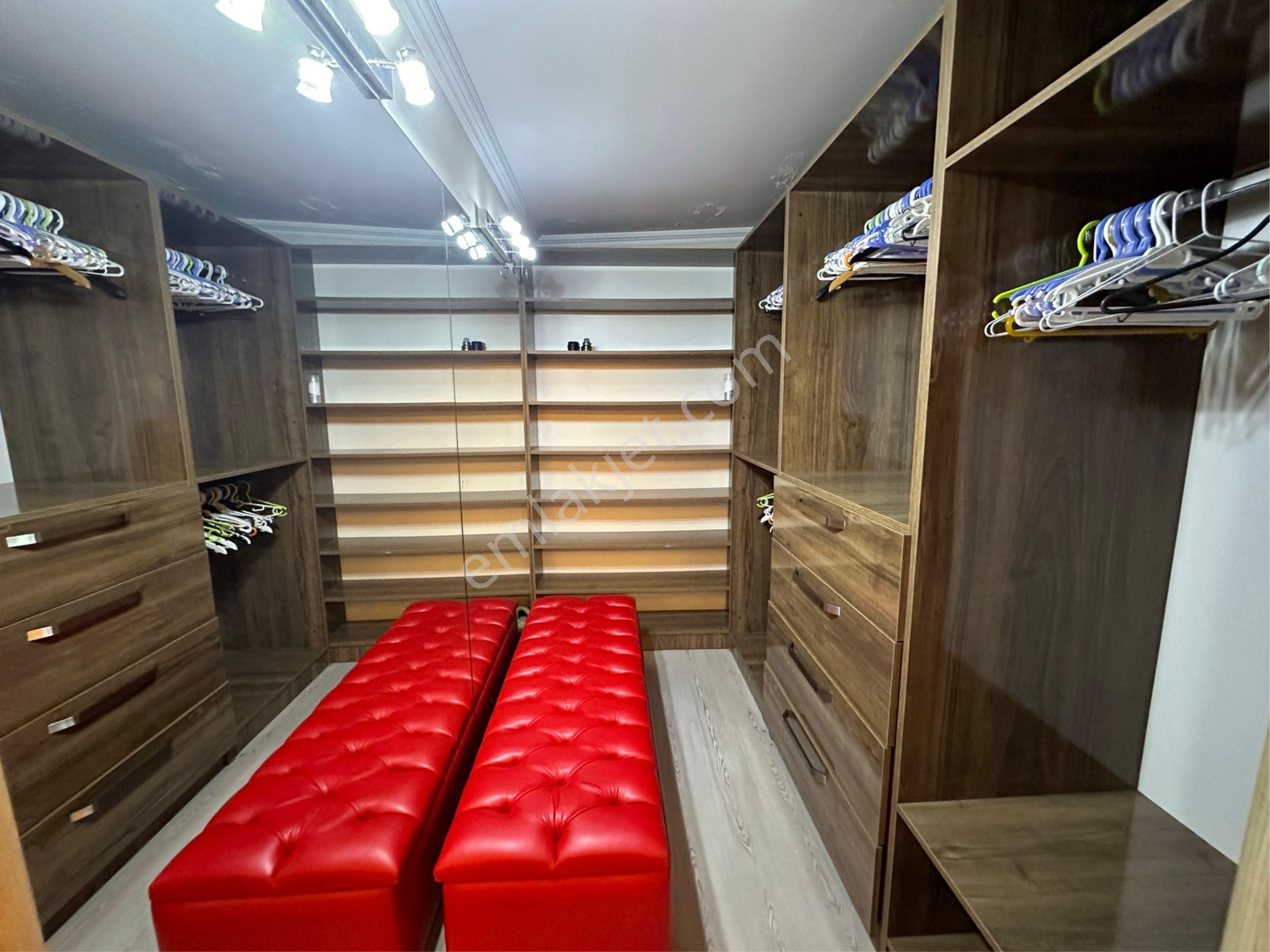 Kuşadası Trend Royal Sitesinde Satılık 3+1 Daire - Görsel 22