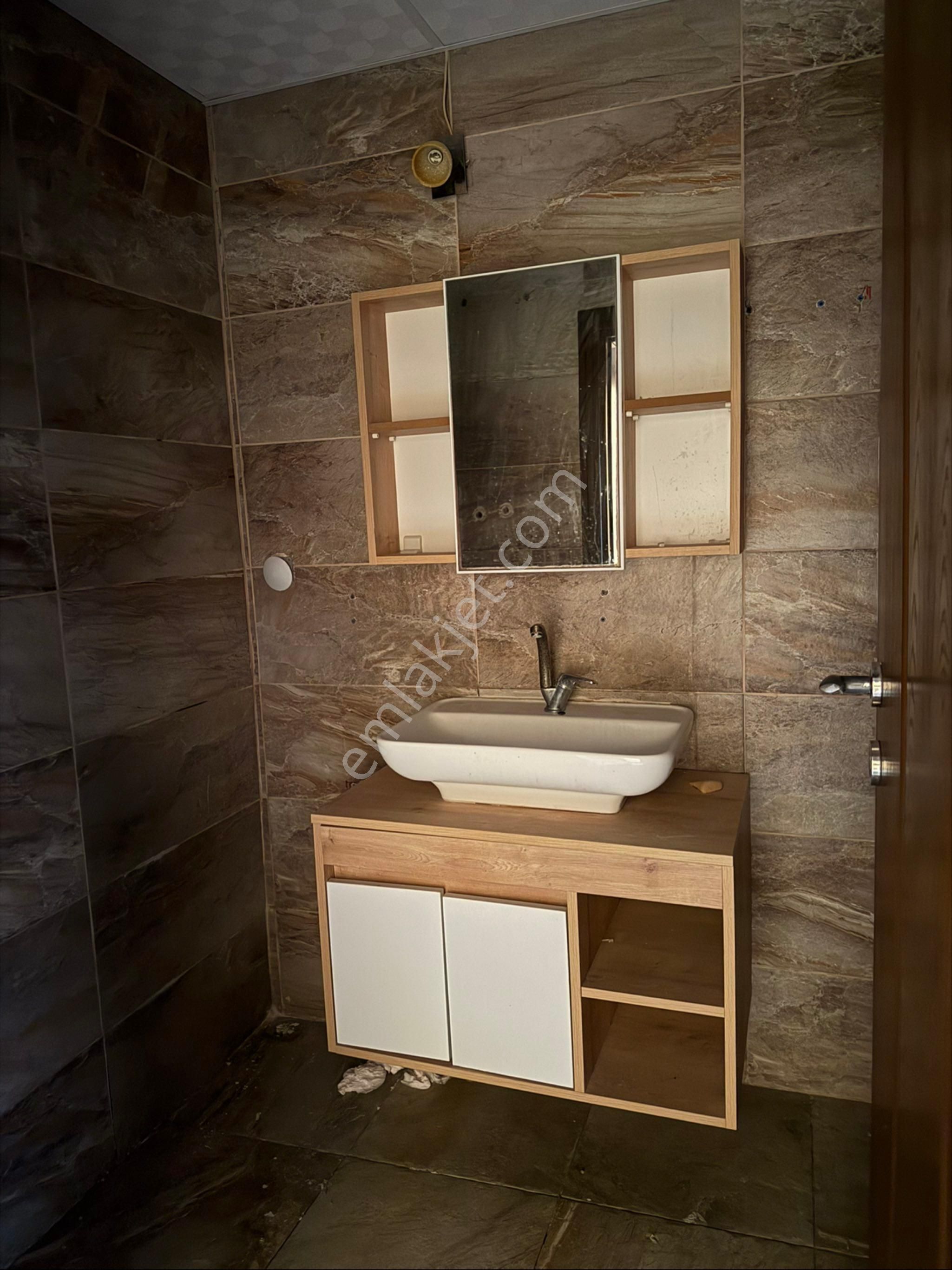 Ful Yapılı 3+1 Hastane Yanında - Görsel 8