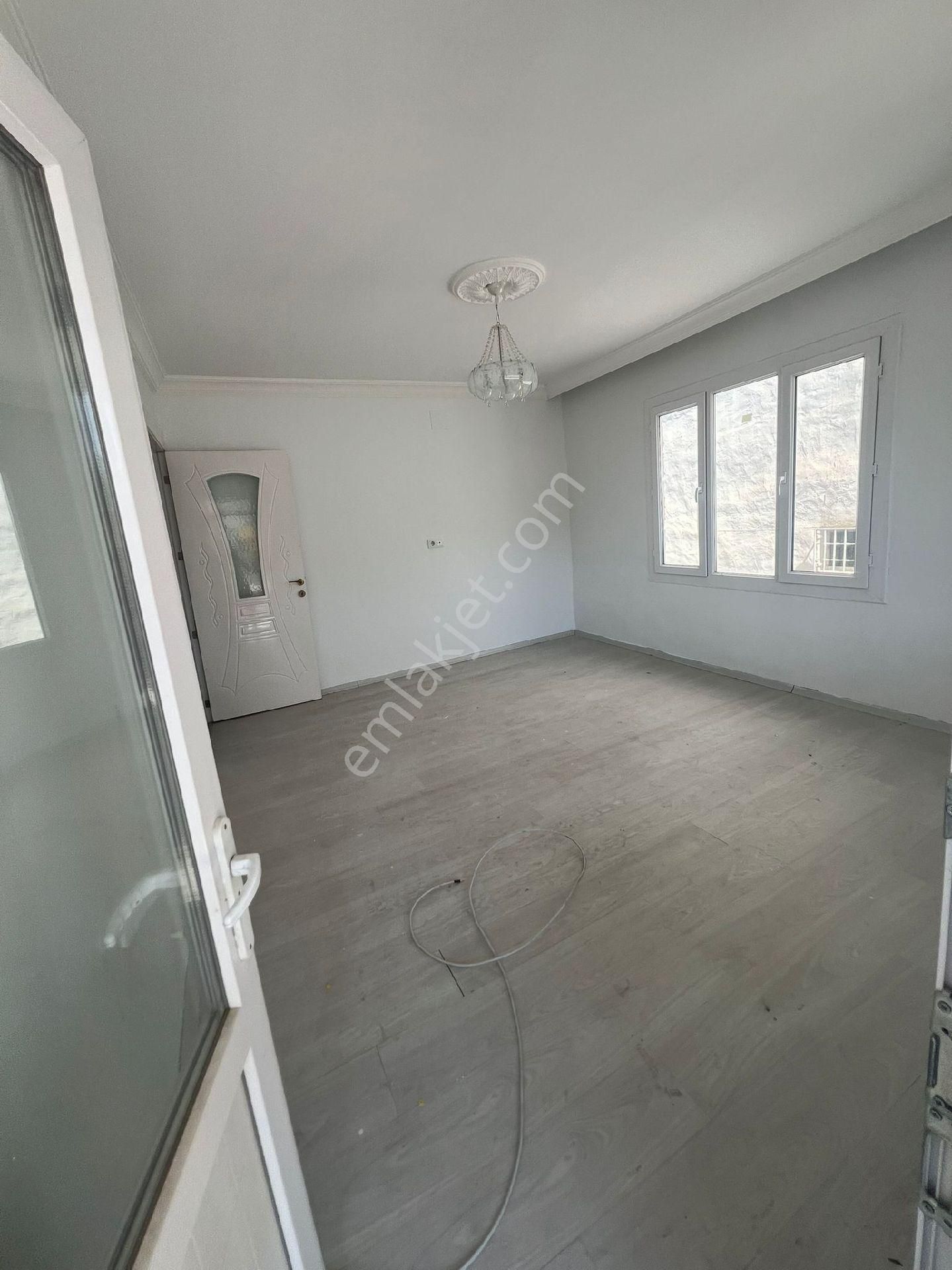 Bilge Emlaktan Konakta Satlık 3+1 Yıkım Kararı Yoktur. - Görsel 5