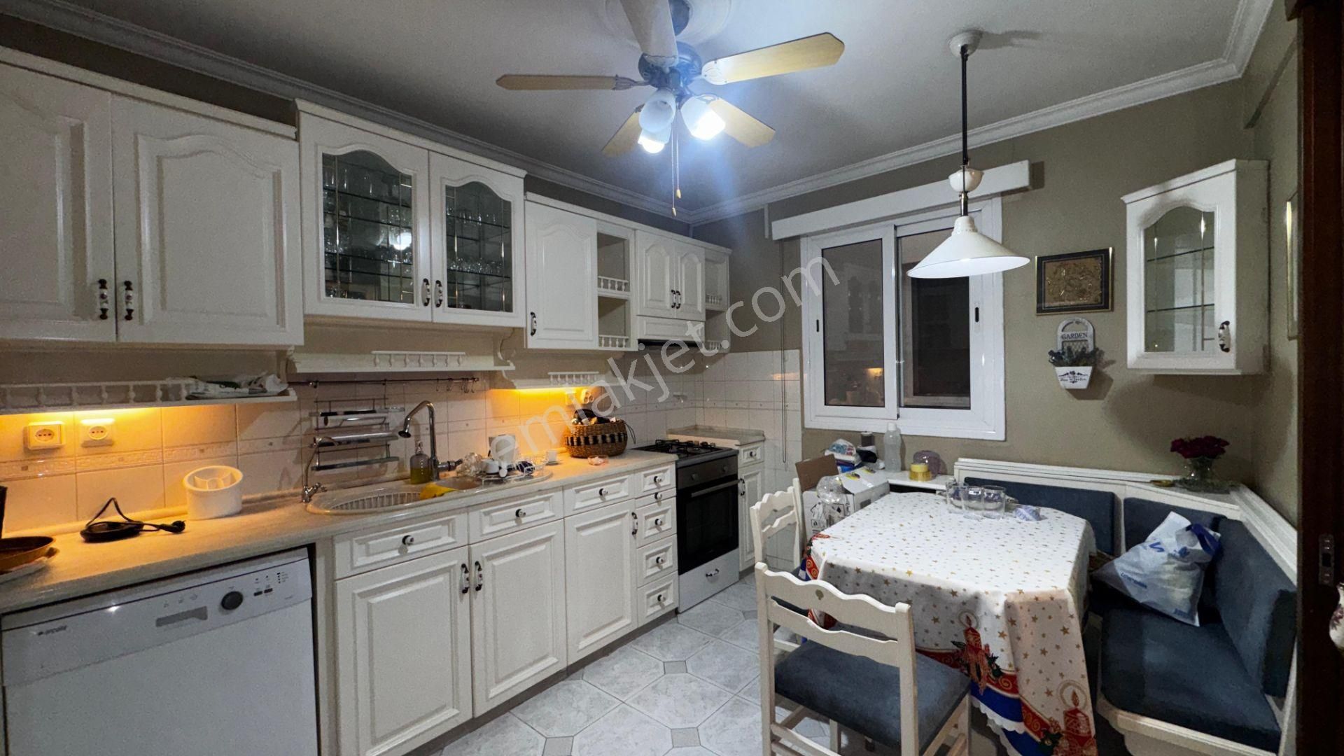 Güzelyalı Sahilde,kesintisiz Deniz Manzaralı Yalı Dairesi - Görsel 6