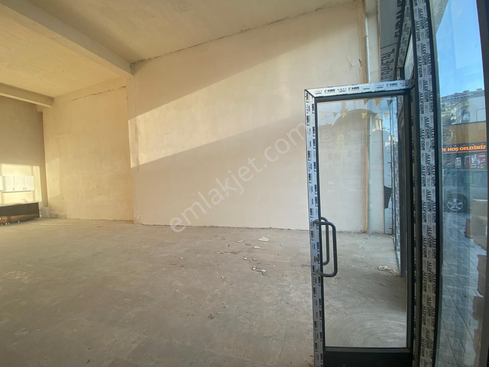 İvedik Ana Cadde Üzeri 100 M2 Sıfır Dükkan - Görsel 5